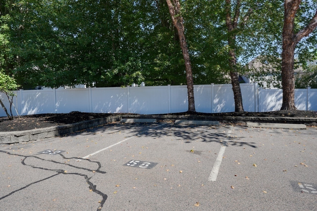 Dedham, Massachusetts, 02026, United States, 2 Bedrooms Bedrooms, ,2 BathroomsBathrooms,Residential,For Sale,1950986