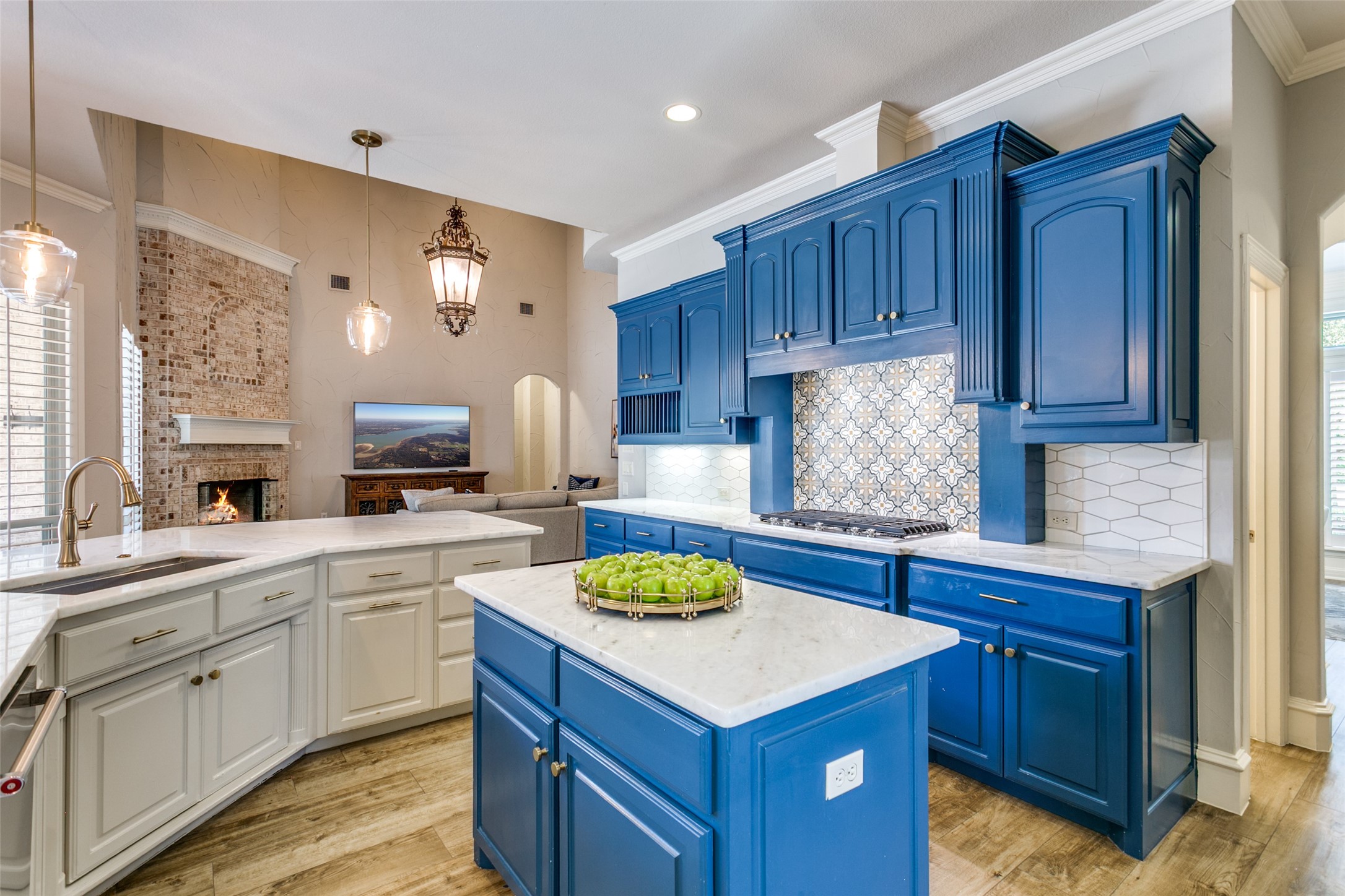 Grapevine, Texas, 76092, United States, 4 Bedrooms Bedrooms, ,3 BathroomsBathrooms,Residential,For Sale,1951115