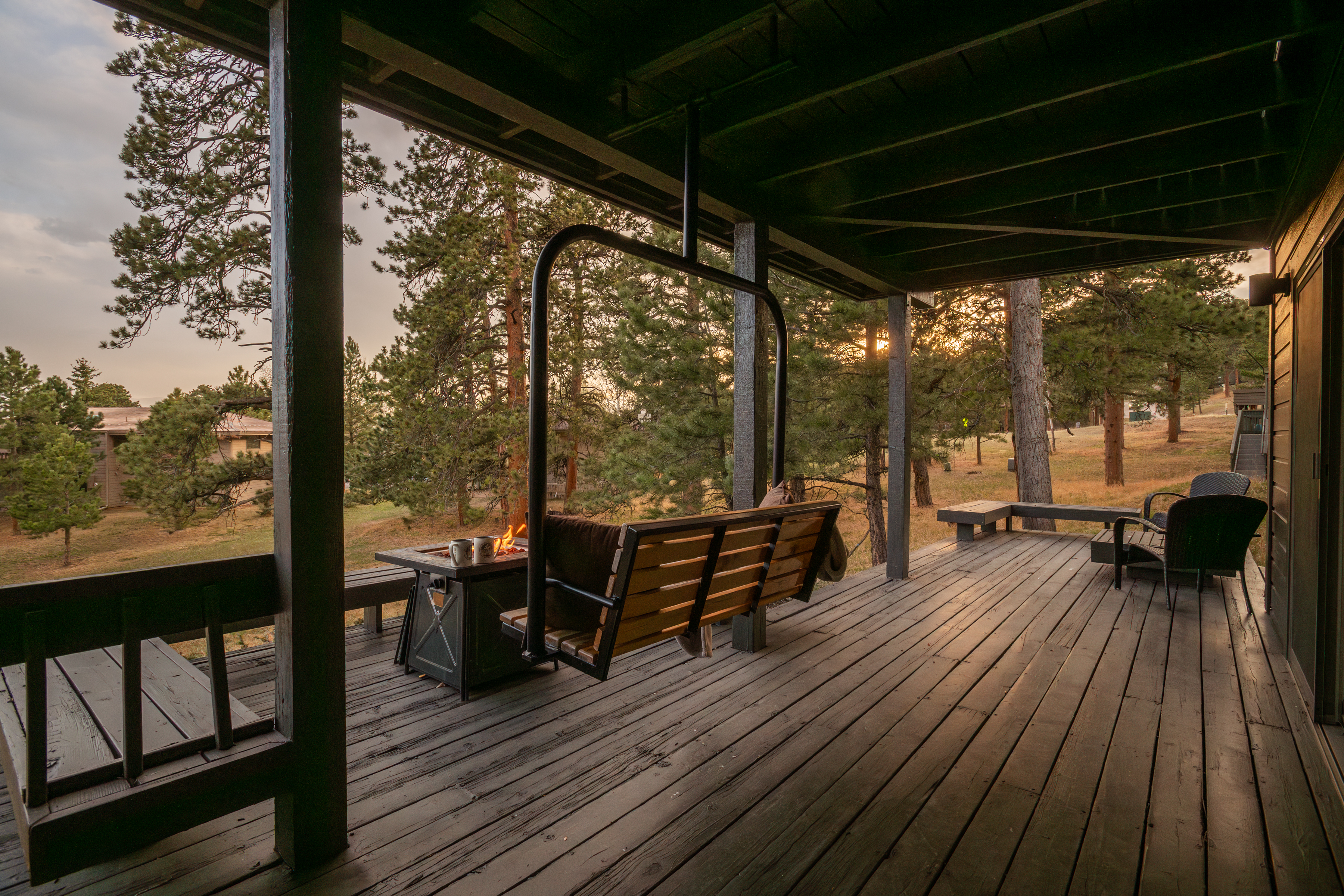  Thoughtfully Updated Throughout - 物件實景