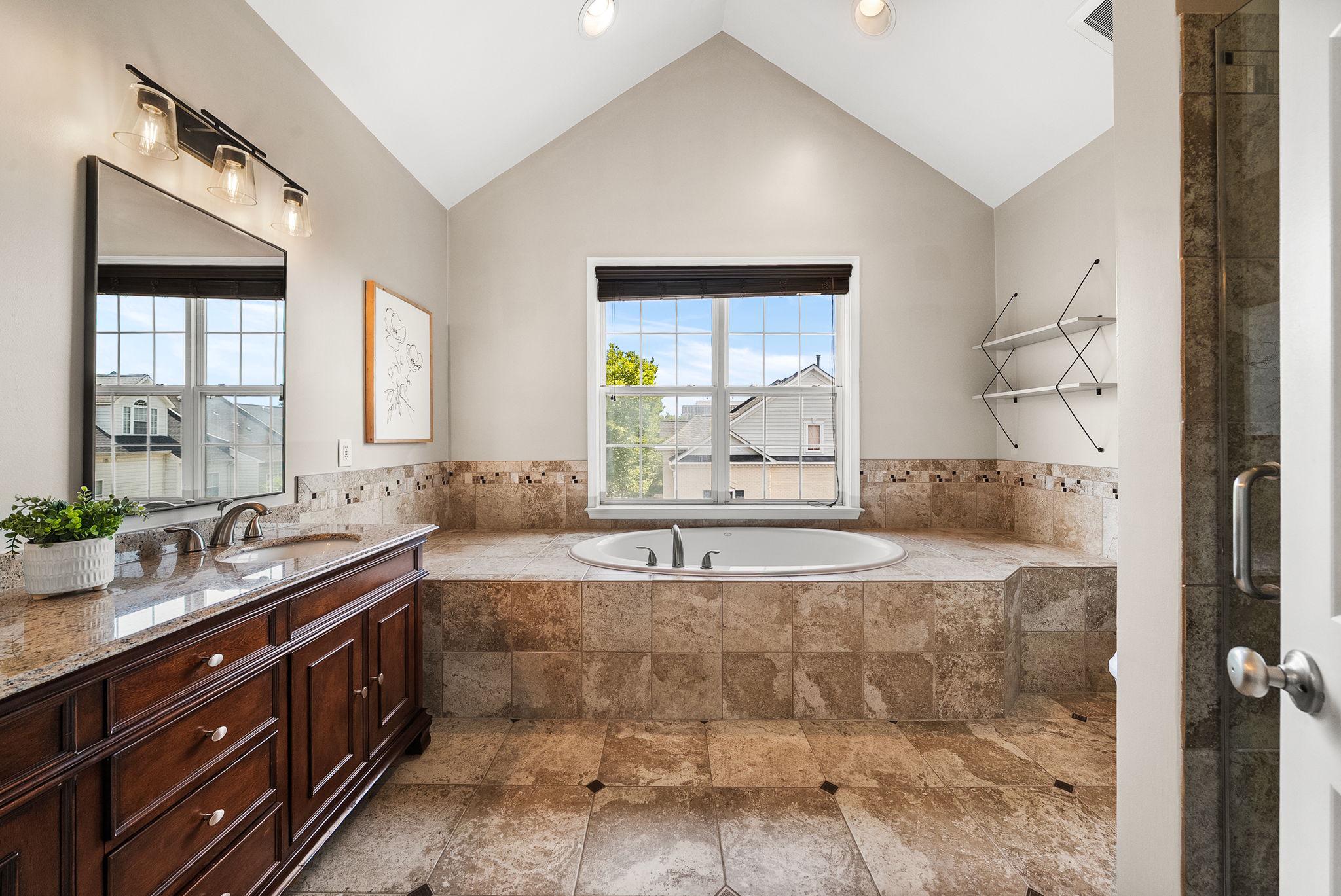  349 Livermore Lane, Alexandria, VA, 22304 - 物件實景