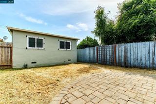Richmond, California, 94804, United States, 2 Bedrooms Bedrooms, ,1 BathroomBathrooms,Residential,For Sale,1996774