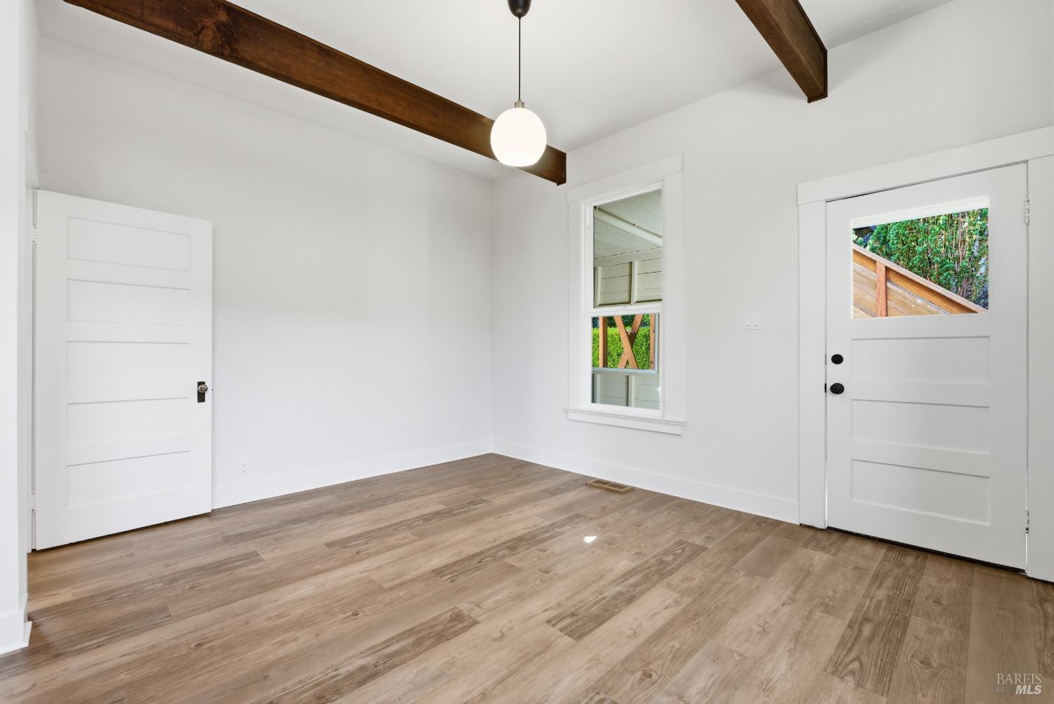 Corte Madera, California, 94925, United States, 6 Bedrooms Bedrooms, ,3 BathroomsBathrooms,Residential,For Sale,1986479