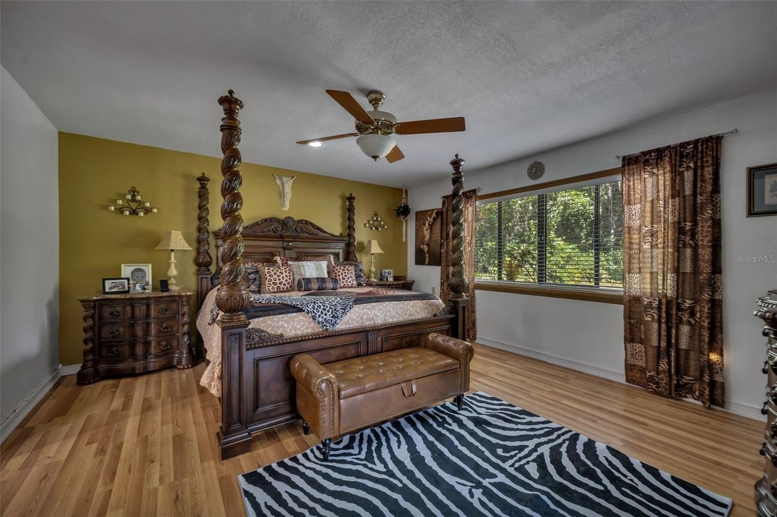 DELTONA, Florida, 32725, United States, 5 Bedrooms Bedrooms, ,3 BathroomsBathrooms,Residential,For Sale,1983219