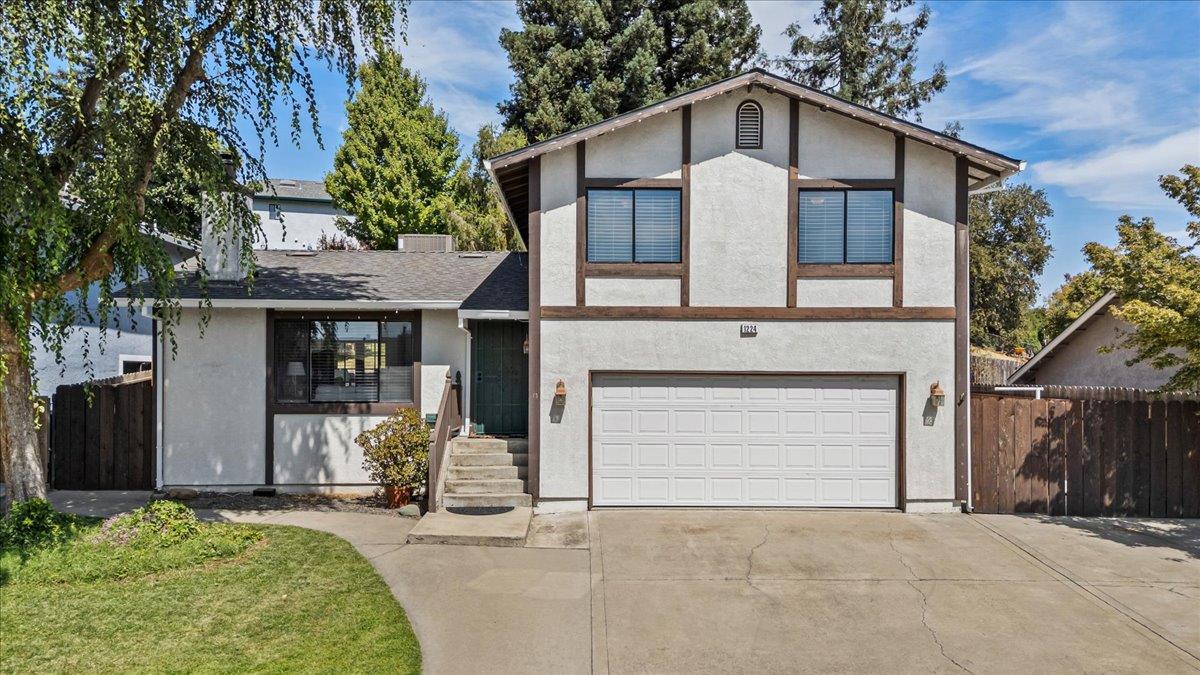 Oakdale, California, 95361, United States, 3 Bedrooms Bedrooms, ,3 BathroomsBathrooms,Residential,For Sale,1923997
