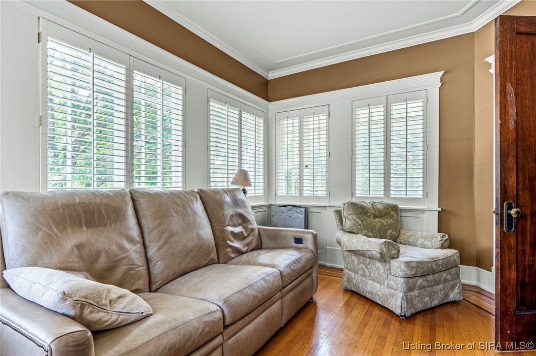 Jeffersonville, Indiana, 47130, United States, 4 Bedrooms Bedrooms, ,4 BathroomsBathrooms,Residential,For Sale,1897686