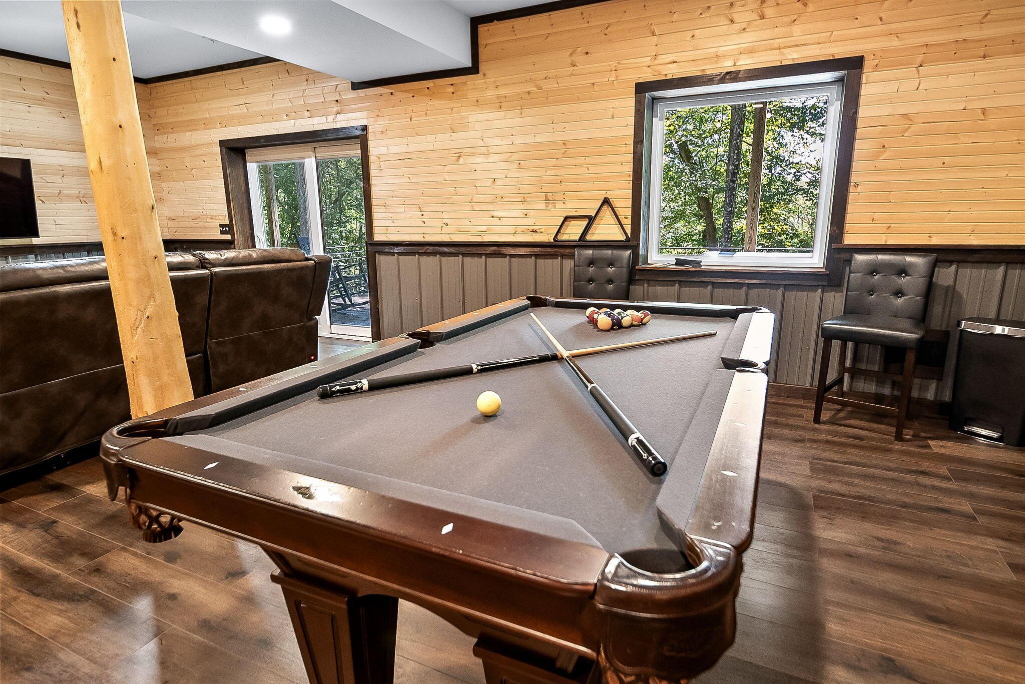 Rockbridge, Ohio, 43149, United States, 4 Bedrooms Bedrooms, ,3 BathroomsBathrooms,Residential,For Sale,1947972
