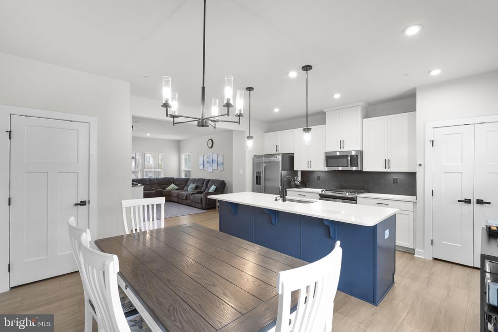 Frederick, Maryland, 21702, United States, 4 Bedrooms Bedrooms, ,4 BathroomsBathrooms,Residential,For Sale,2048638