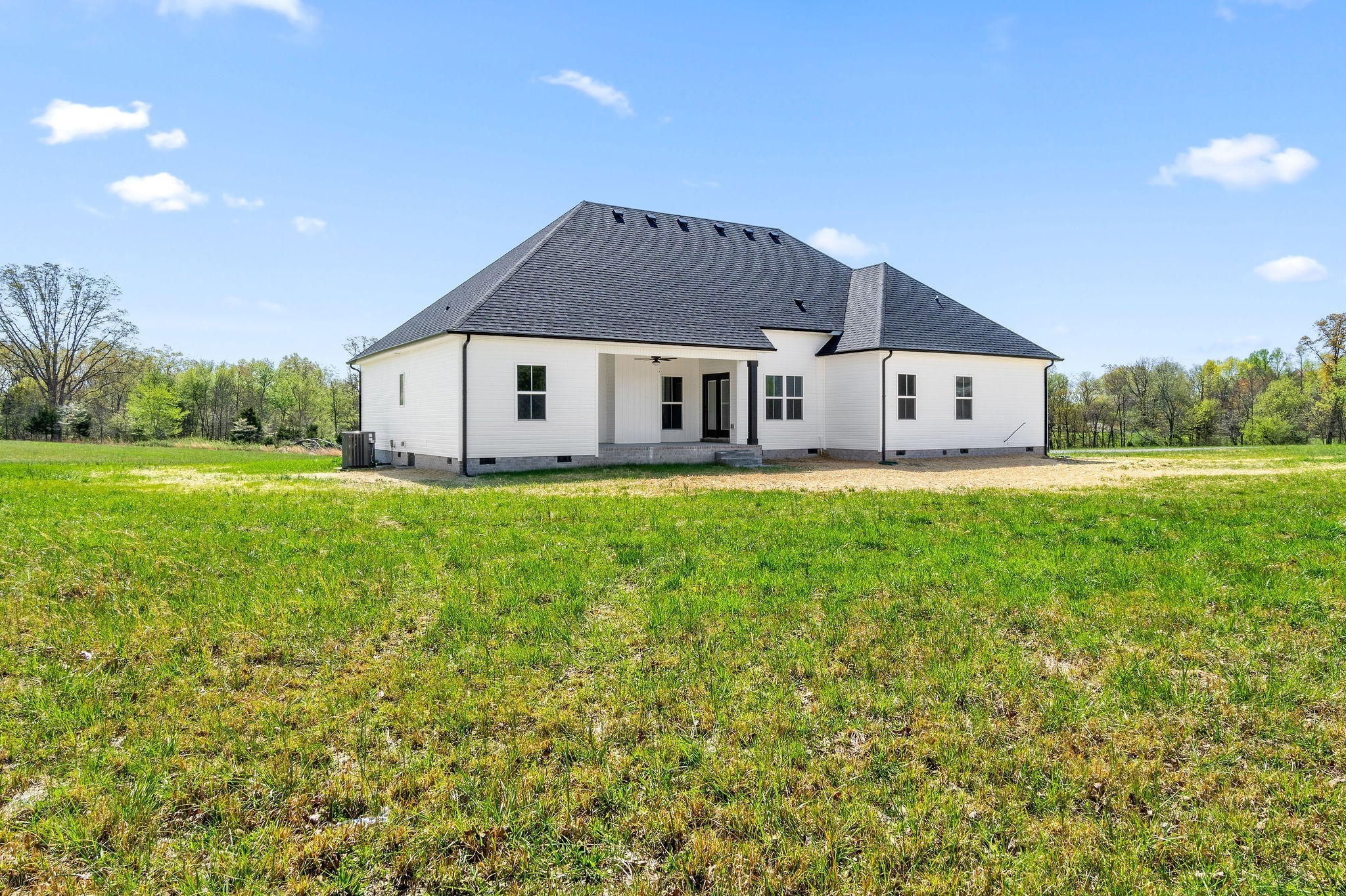 Southside, Tennessee, 37171, United States, 3 Bedrooms Bedrooms, ,3 BathroomsBathrooms,Residential,For Sale,1943540