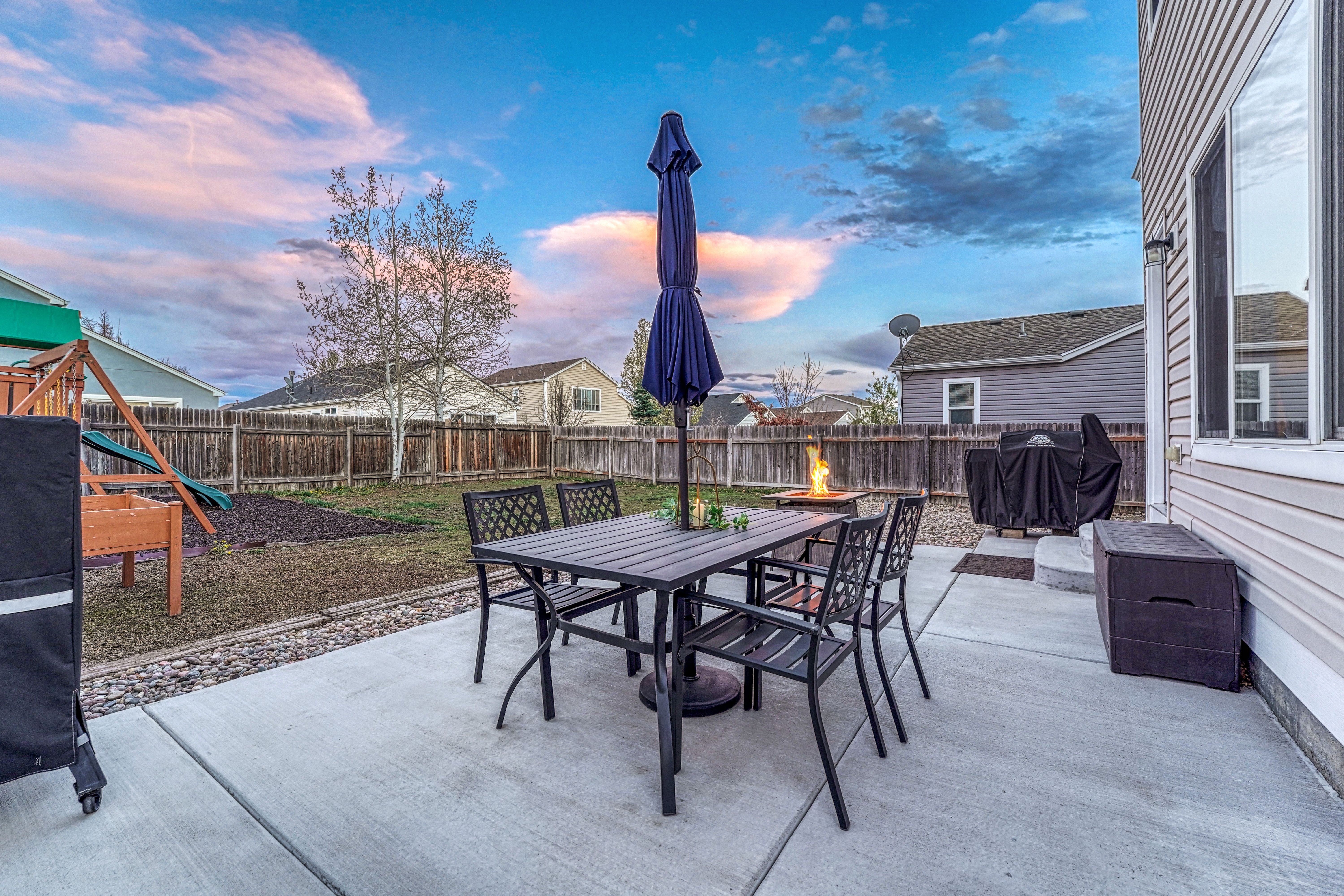  Welcome to Inviting Home in Desirable Stetson Hills - 物件實景