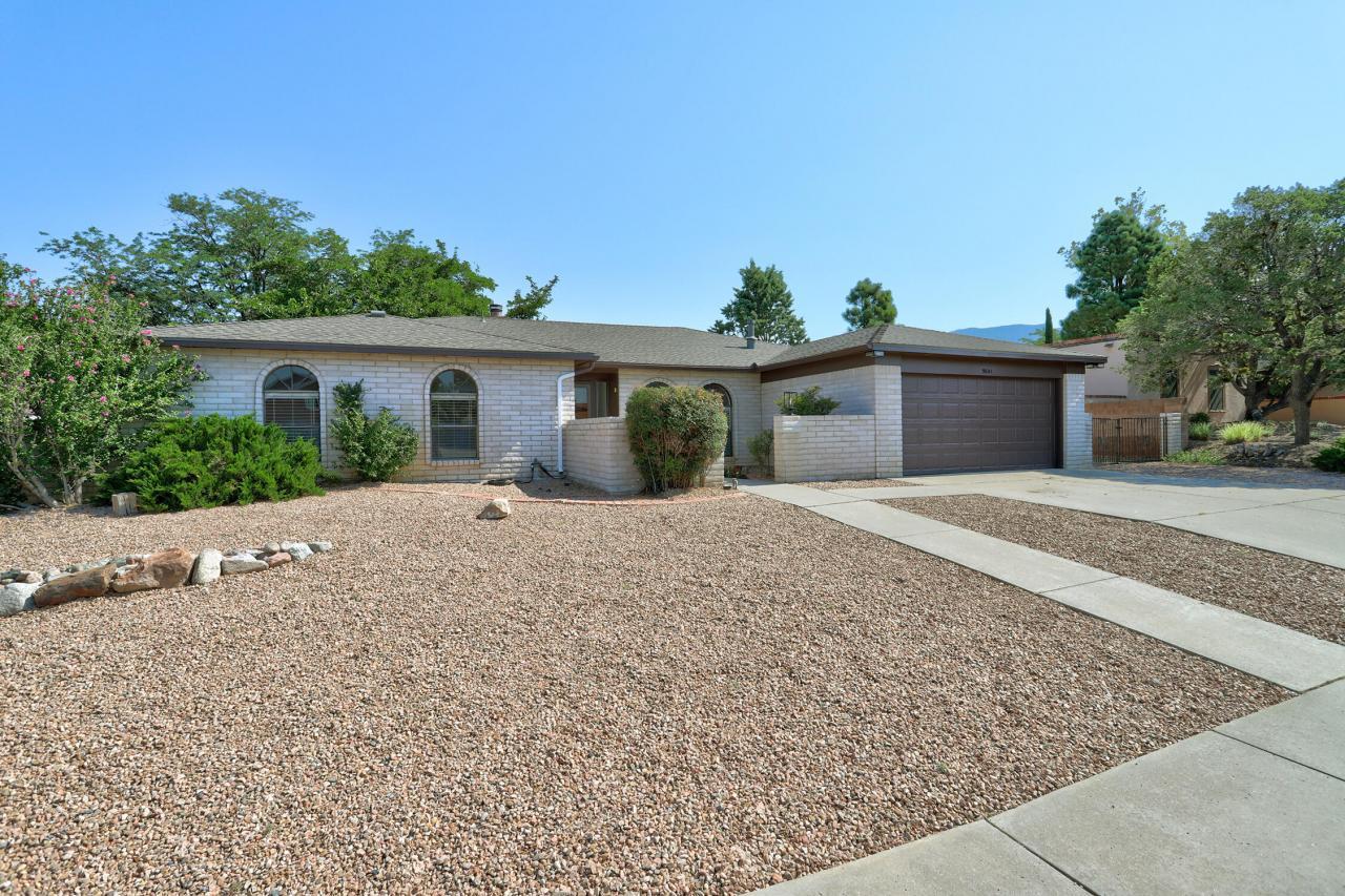 9601 Admiral Dewey Avenue NE, Albuquerque, New Mexico, 87111, United States, 4 Bedrooms Bedrooms, ,2 BathroomsBathrooms,Residential,For Sale,9601 Admiral Dewey Avenue NE,1589095