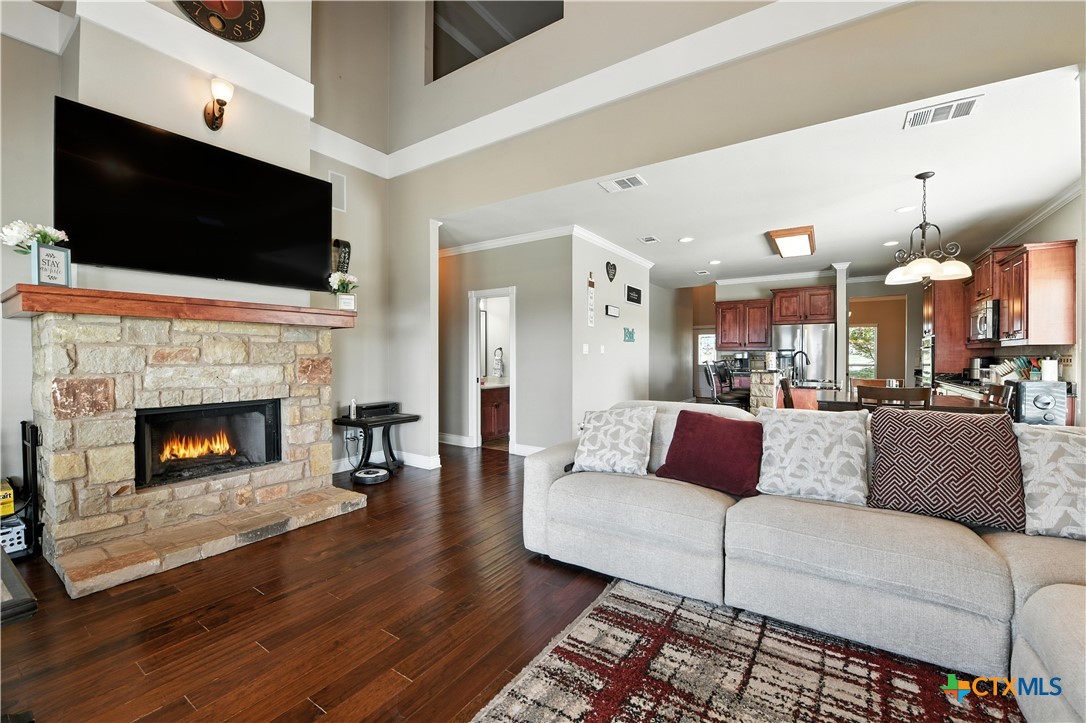 Kempner, Texas, 76539, United States, 4 Bedrooms Bedrooms, ,4 BathroomsBathrooms,Residential,For Sale,1903340