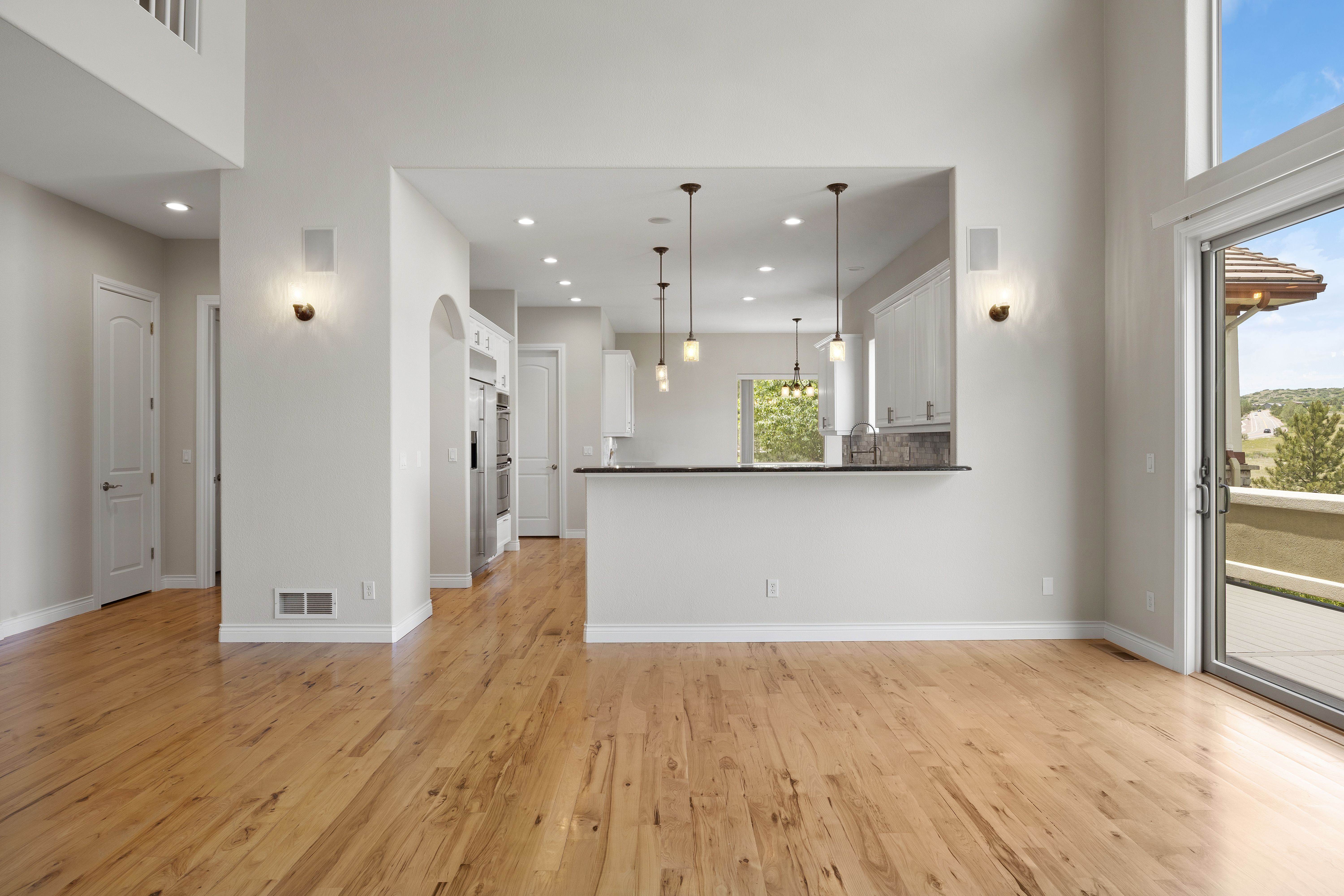  Ideal Blend of Space, Setting and Livability - 物件實景