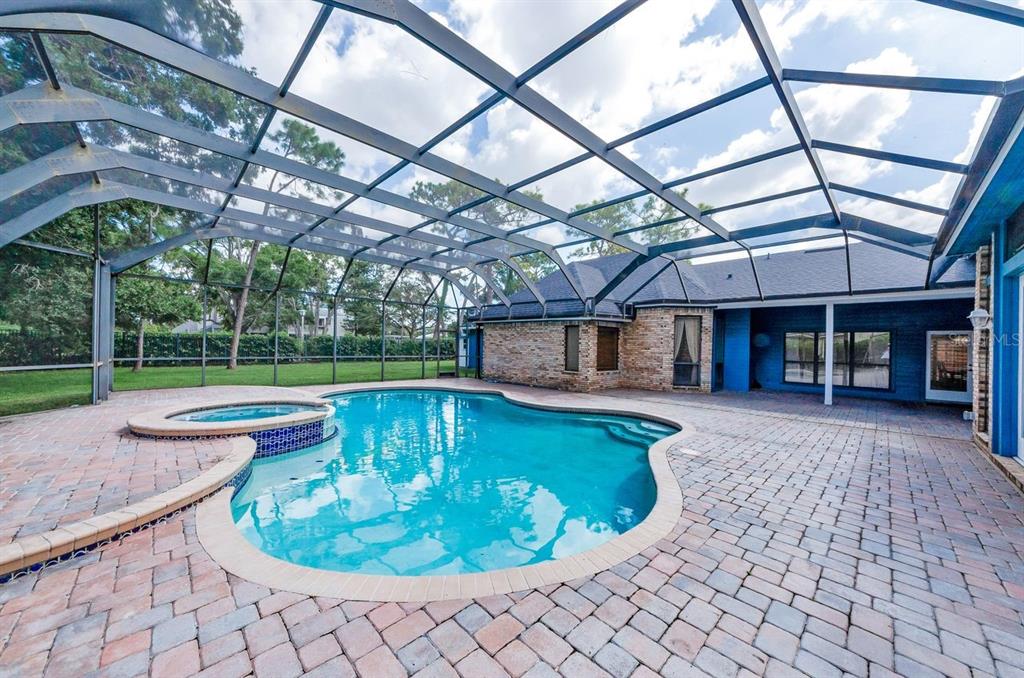 Seminole, Florida, 33777, United States, 4 Bedrooms Bedrooms, ,4 BathroomsBathrooms,Residential,For Sale,1933649