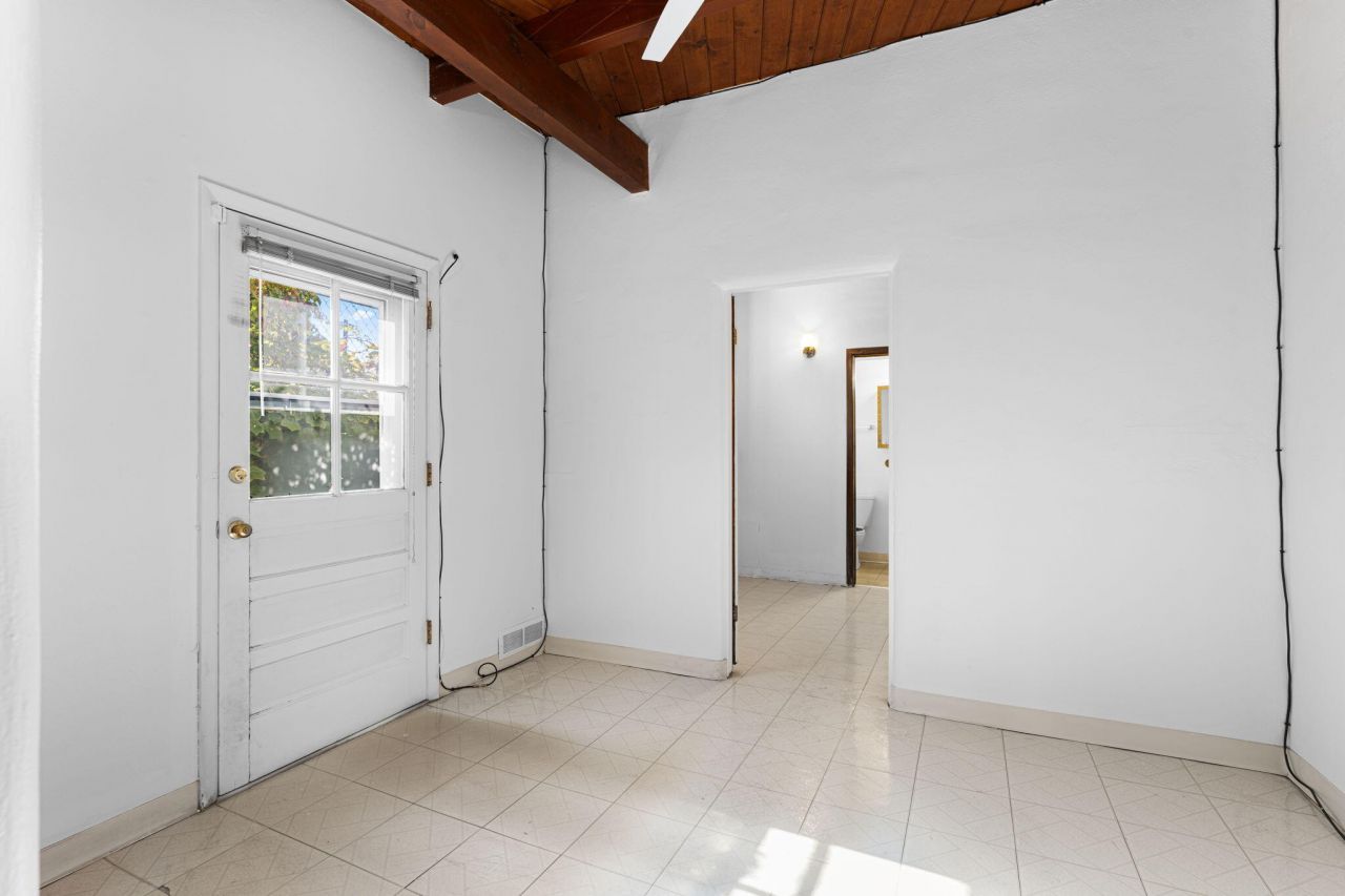 Albuquerque, New Mexico, 87106, United States, 4 Bedrooms Bedrooms, ,5 BathroomsBathrooms,Residential,For Sale,1896146