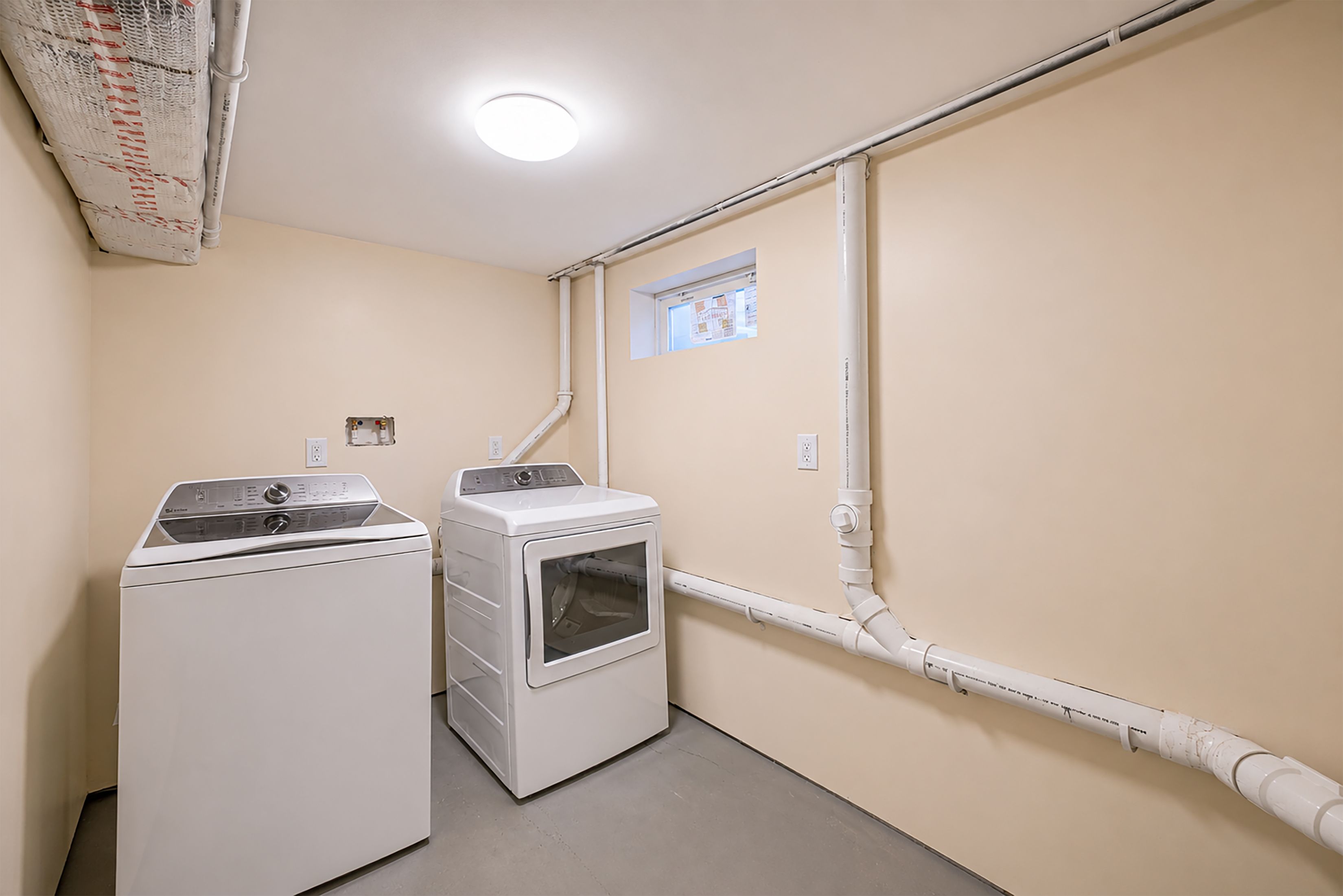  52 Norfeld Boulevard, Elmont, NY, 11003 - 物件實景