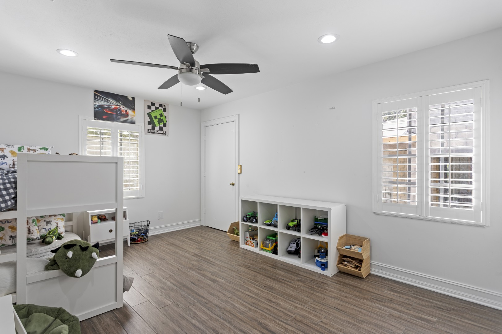 Tampa, Florida, 33629, United States, 4 Bedrooms Bedrooms, ,3 BathroomsBathrooms,Residential,For Sale,1987038