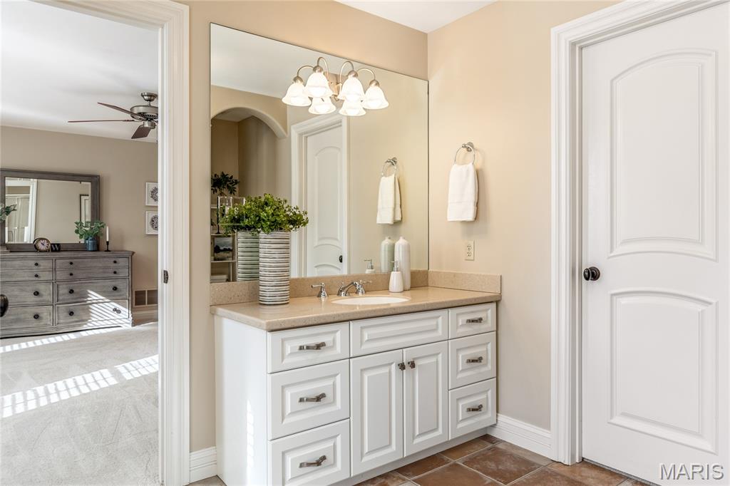 St Charles, Missouri, 63304, United States, 4 Bedrooms Bedrooms, ,6 BathroomsBathrooms,Residential,For Sale,1992889