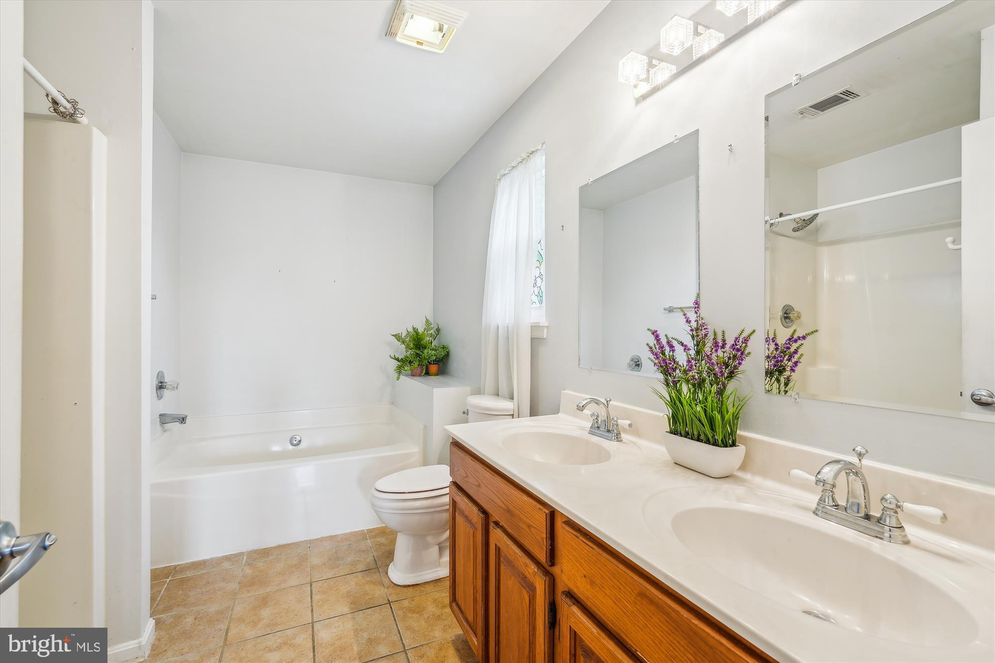 Adamstown, Maryland, 21710, United States, 4 Bedrooms Bedrooms, ,3 BathroomsBathrooms,Residential,For Sale,1900798