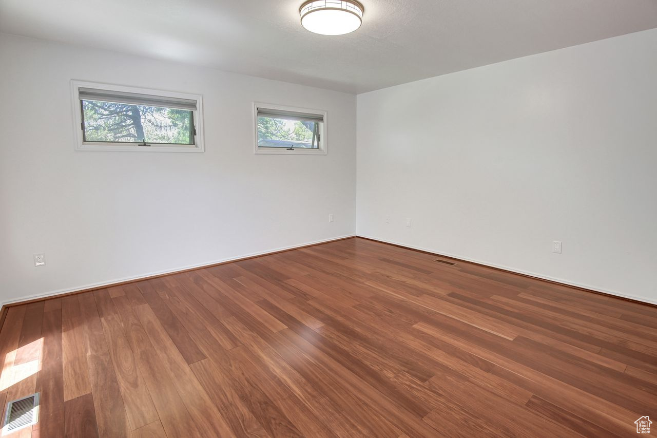 Logan, Utah, 84341, United States, 5 Bedrooms Bedrooms, ,2 BathroomsBathrooms,Residential,For Sale,1919566