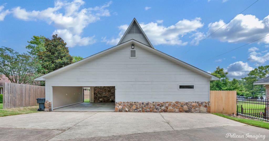 Shreveport, Louisiana, 71109, United States, 5 Bedrooms Bedrooms, ,5 BathroomsBathrooms,Residential,For Sale,1895361