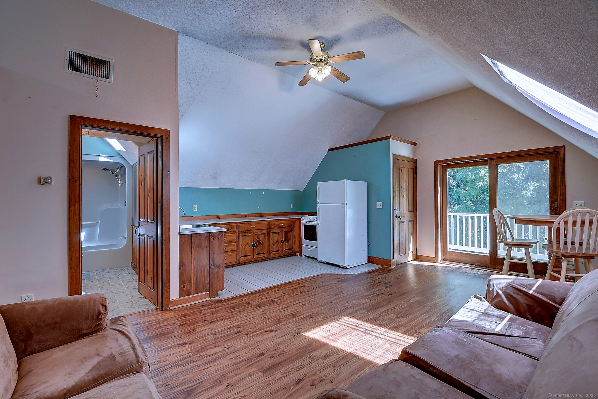 Brooklyn, Connecticut, 06234, United States, 4 Bedrooms Bedrooms, ,3 BathroomsBathrooms,Residential,For Sale,1901504