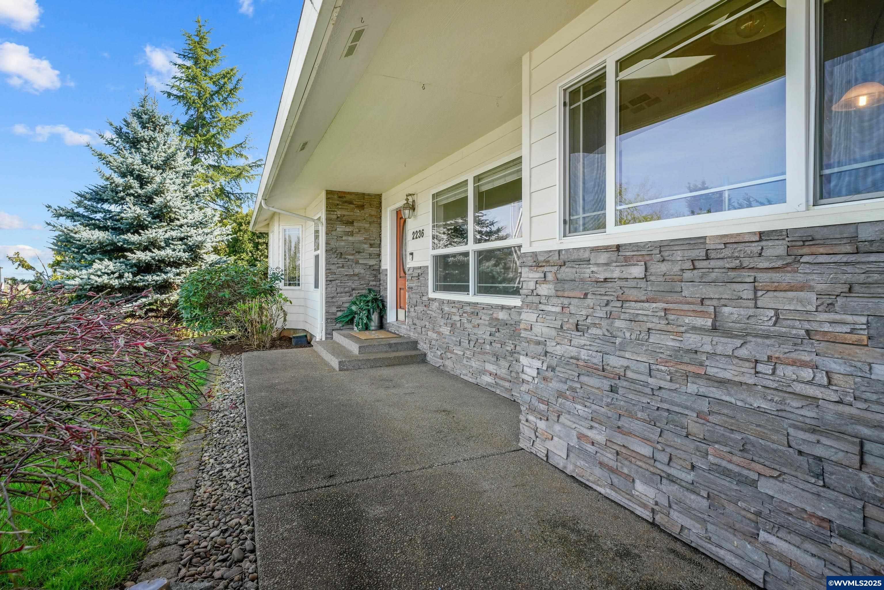 Salem, Oregon, 97306, United States, 3 Bedrooms Bedrooms, ,2 BathroomsBathrooms,Residential,For Sale,1762533