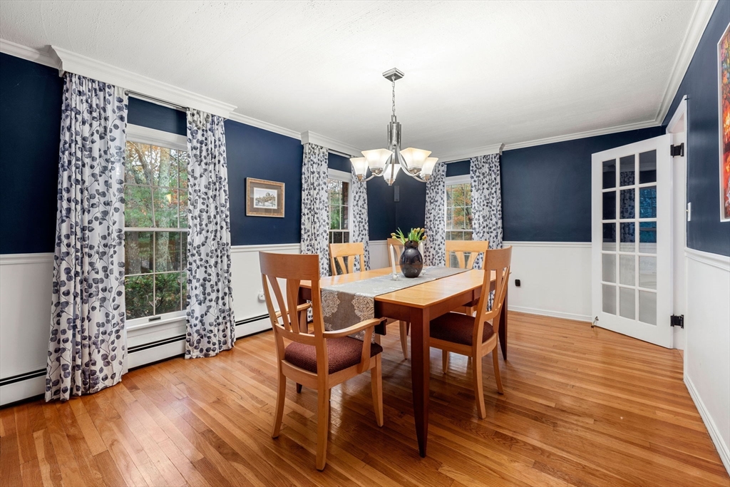 Andover, Massachusetts, 01810, United States, 4 Bedrooms Bedrooms, ,3 BathroomsBathrooms,Residential,For Sale,1987628