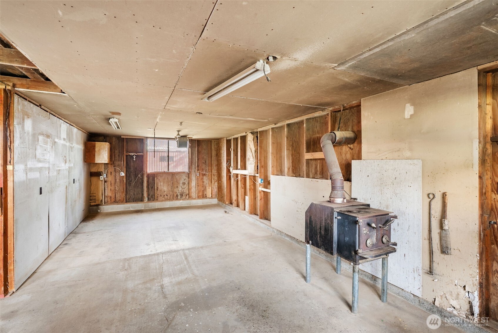 Chehalis, Washington, 98532, United States, 2 Bedrooms Bedrooms, ,1 BathroomBathrooms,Residential,For Sale,2015709