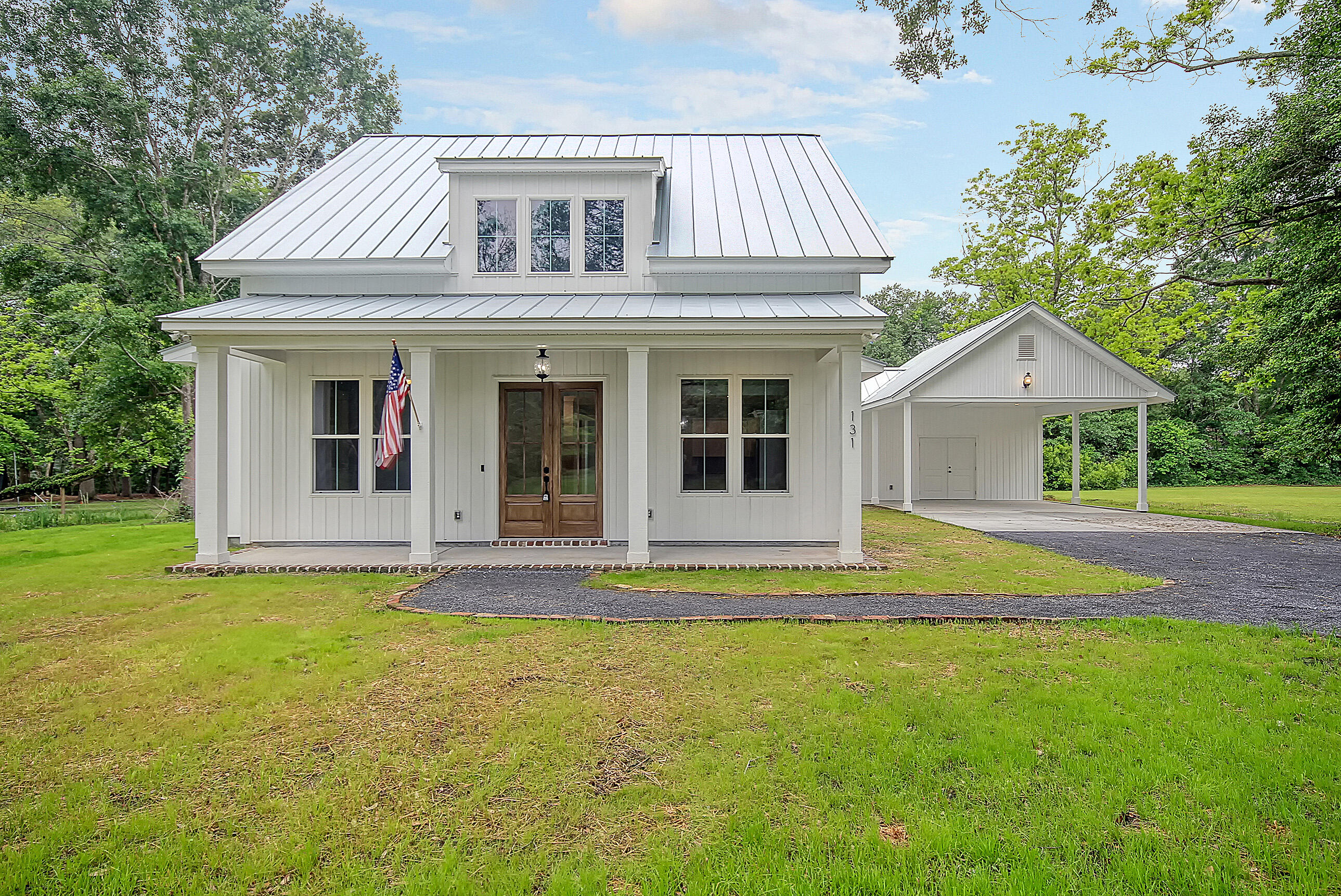 Huger, South Carolina, 29450, United States, 2 Bedrooms Bedrooms, ,2 BathroomsBathrooms,Residential,For Sale,1891141