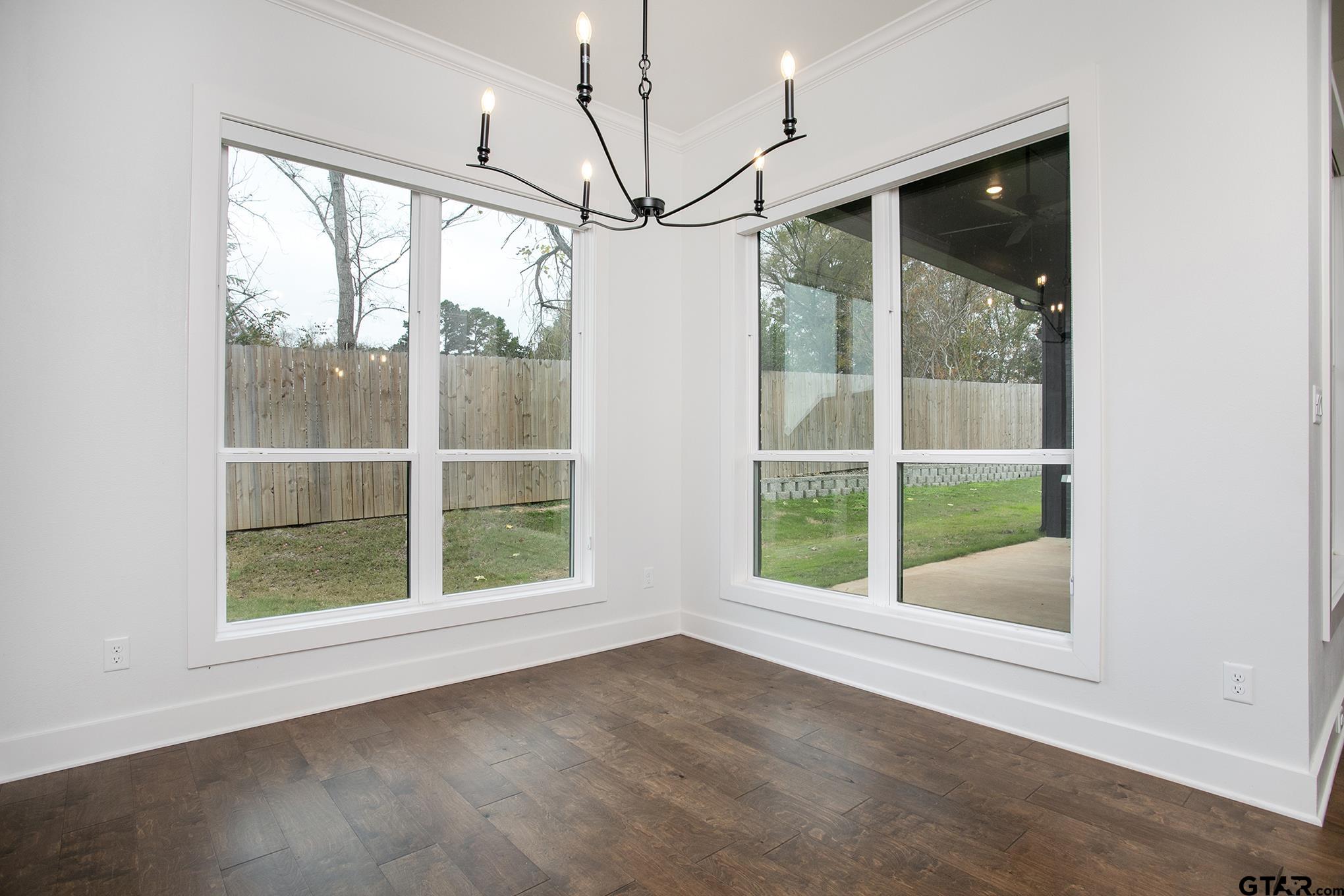 Tyler, Texas, 75703, United States, 5 Bedrooms Bedrooms, ,3 BathroomsBathrooms,Residential,For Sale,1900934