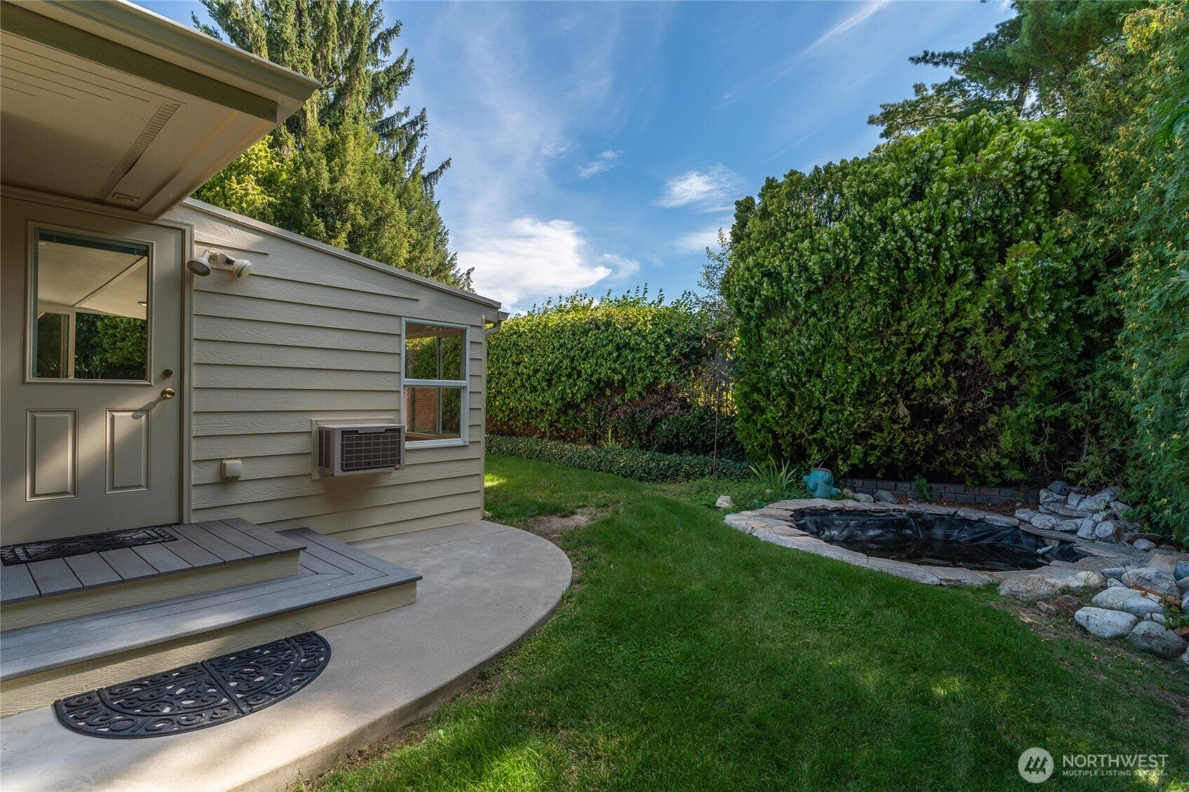 East Wenatchee, Washington, 98802, United States, 3 Bedrooms Bedrooms, ,Residential,For Sale,1908780