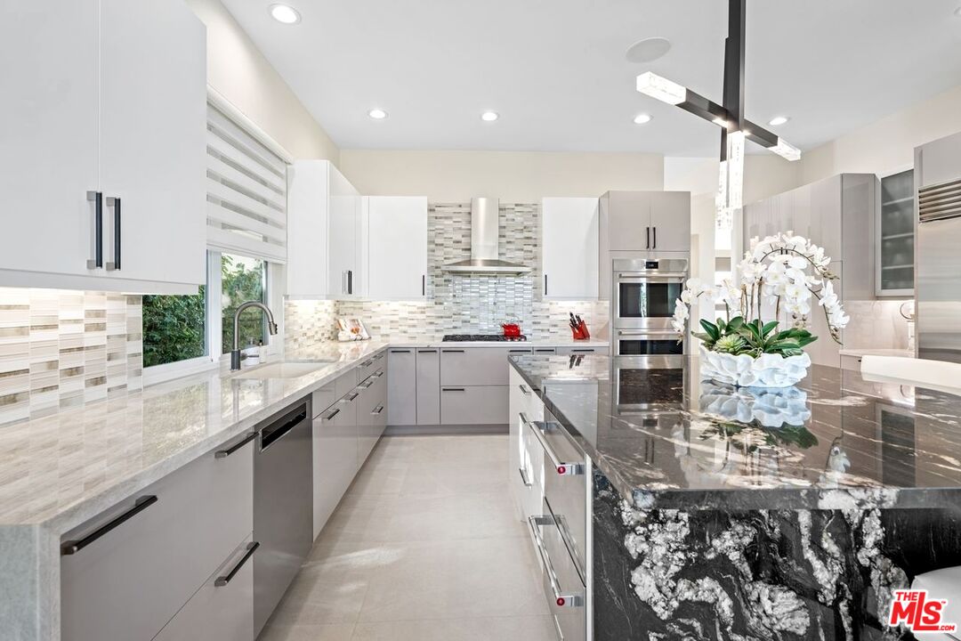 Palm Desert, California, 92211, United States, 3 Bedrooms Bedrooms, ,4 BathroomsBathrooms,Residential,For Sale,1997361