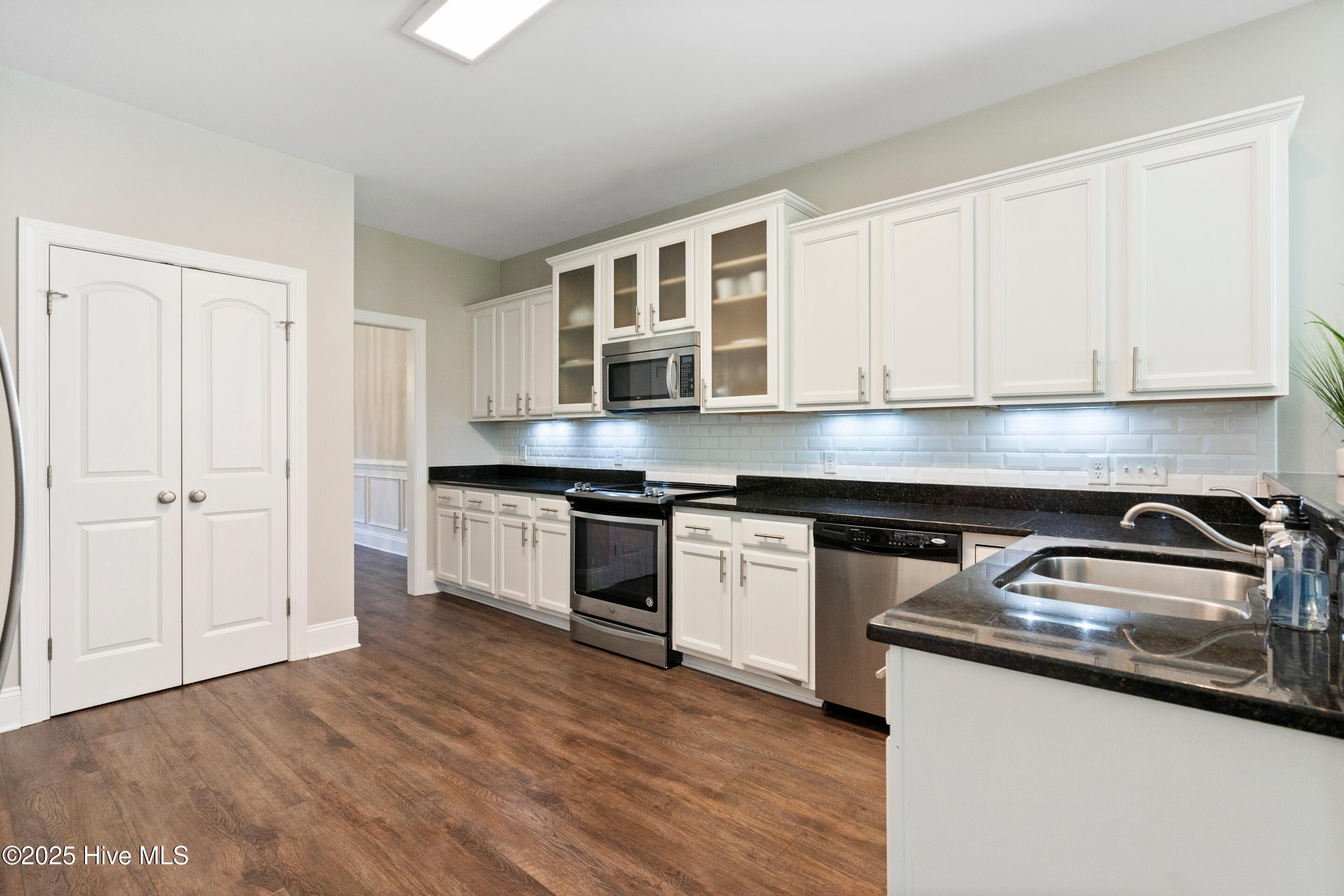 Hampstead, North Carolina, 28443, United States, 4 Bedrooms Bedrooms, ,3 BathroomsBathrooms,Residential,For Sale,1941997