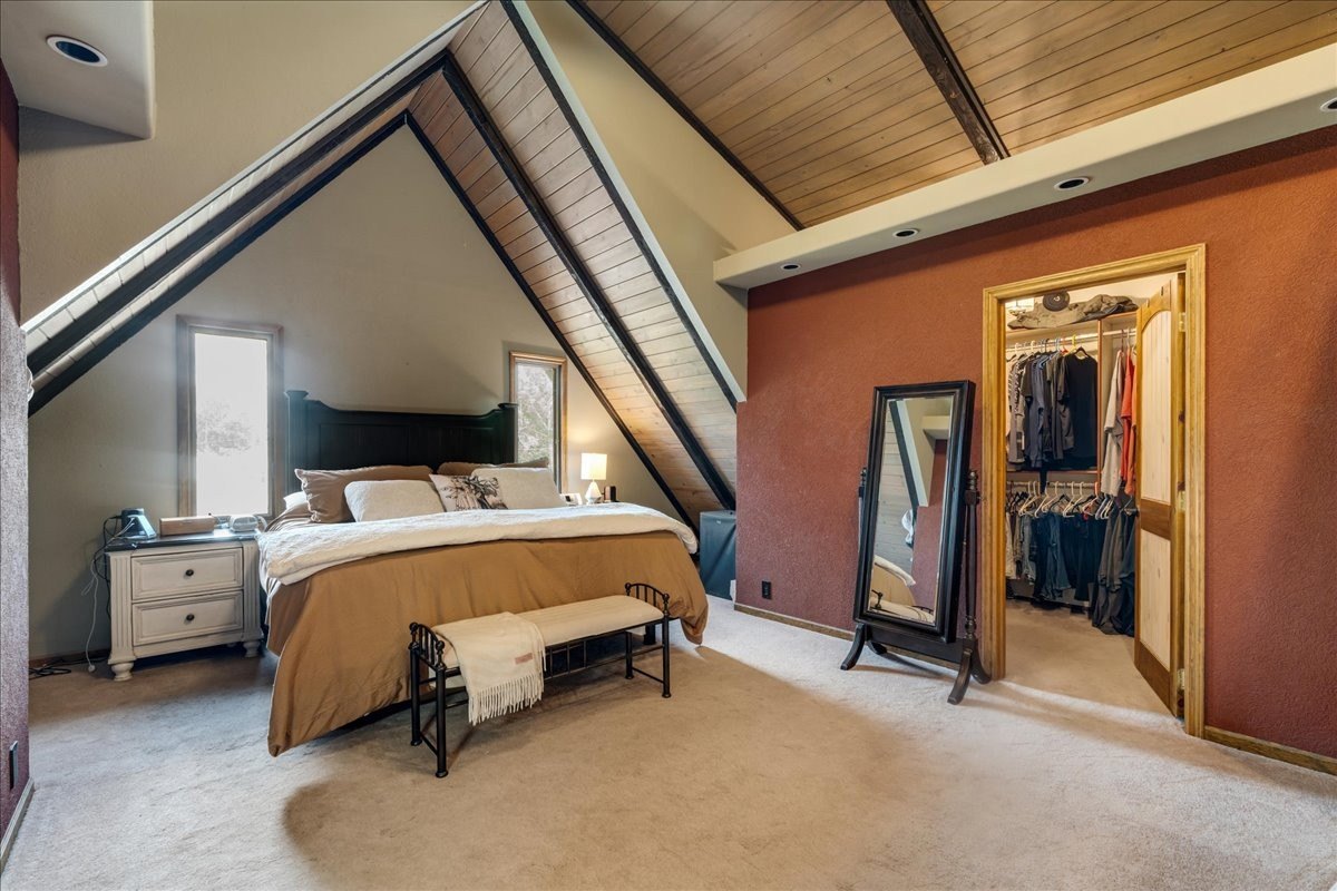 Black Eagle, Montana, 59414, United States, 4 Bedrooms Bedrooms, ,3 BathroomsBathrooms,Residential,For Sale,1921006