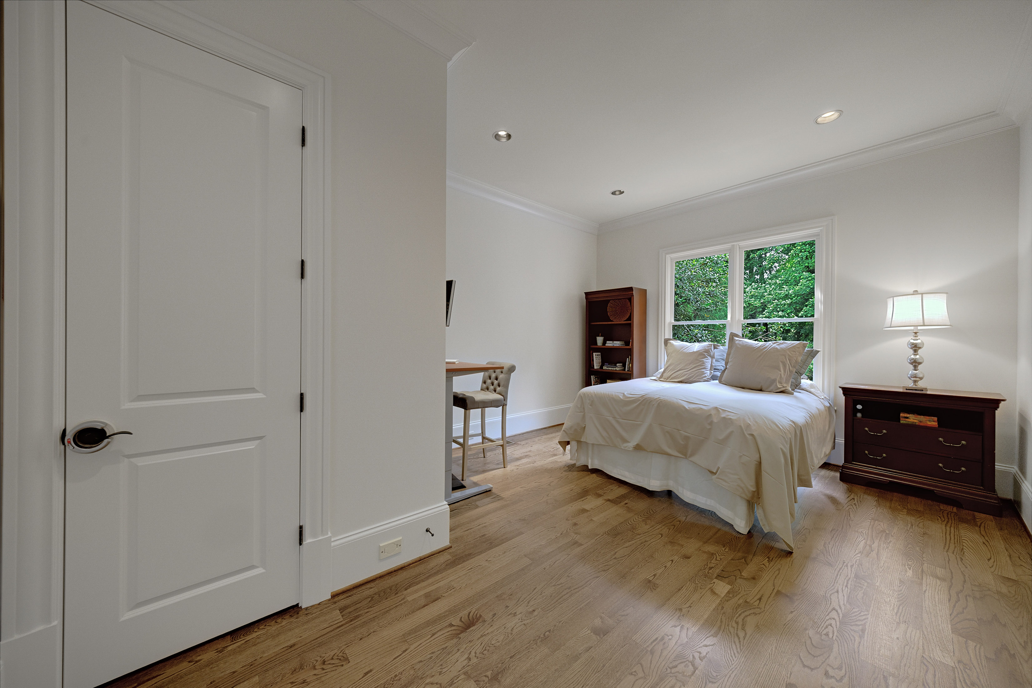  Stunning European-inspired Home on Private, Wooded Lot in East Cobb - 物件實景