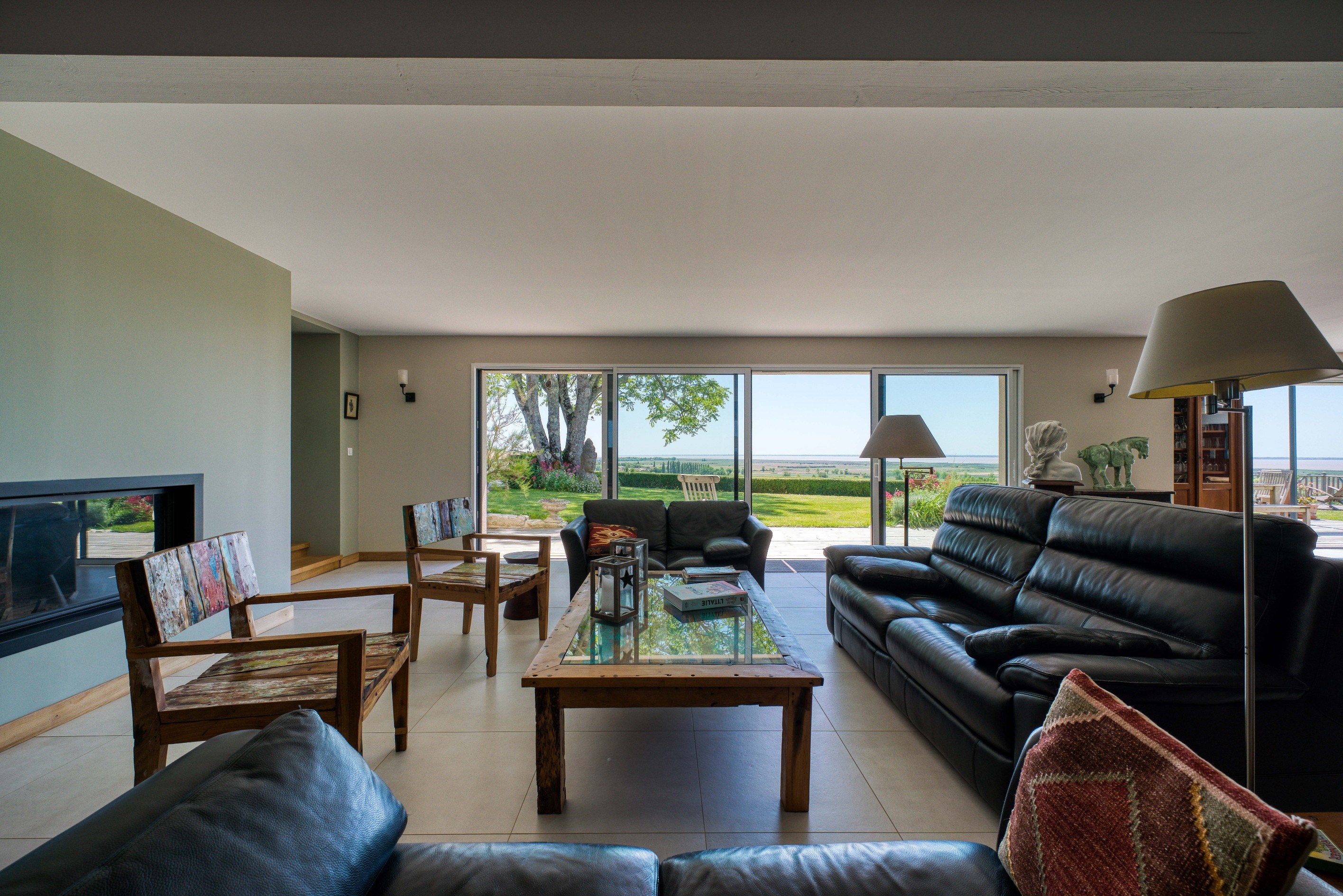  FLOIRAC – EXCEPTIONAL CONTEMPORARY VILLA WITH PANORAMIC ESTUARY VIEWS - 物件實景