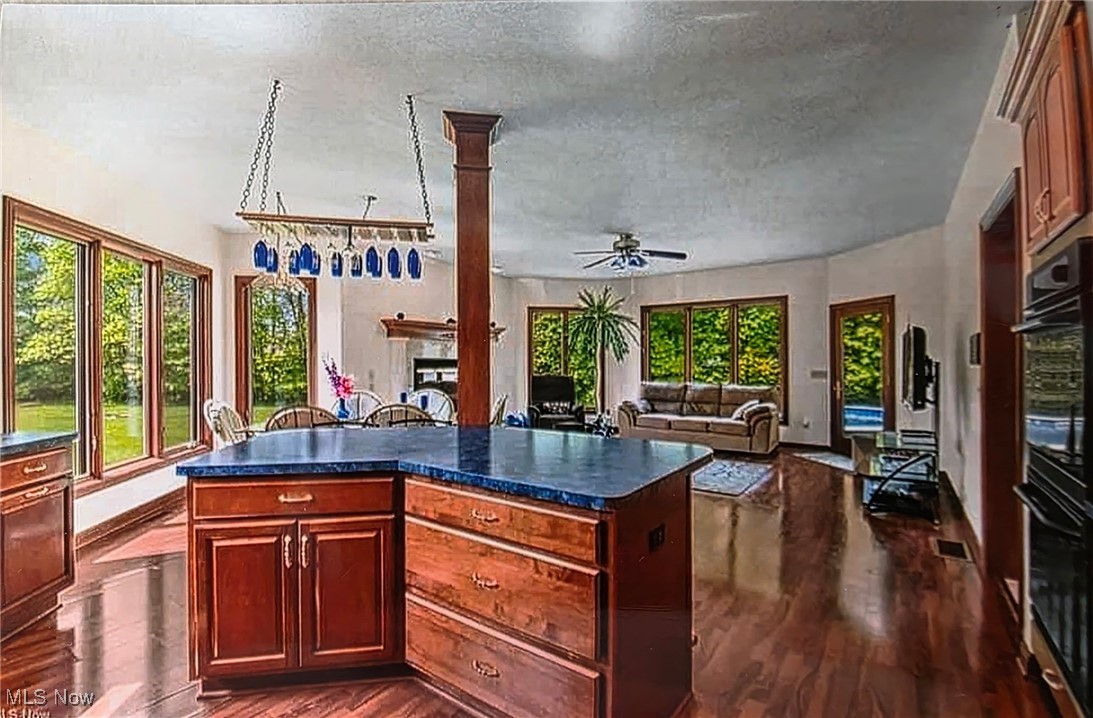 Valley City, Ohio, 44280, United States, 4 Bedrooms Bedrooms, ,5 BathroomsBathrooms,Residential,For Sale,1836781