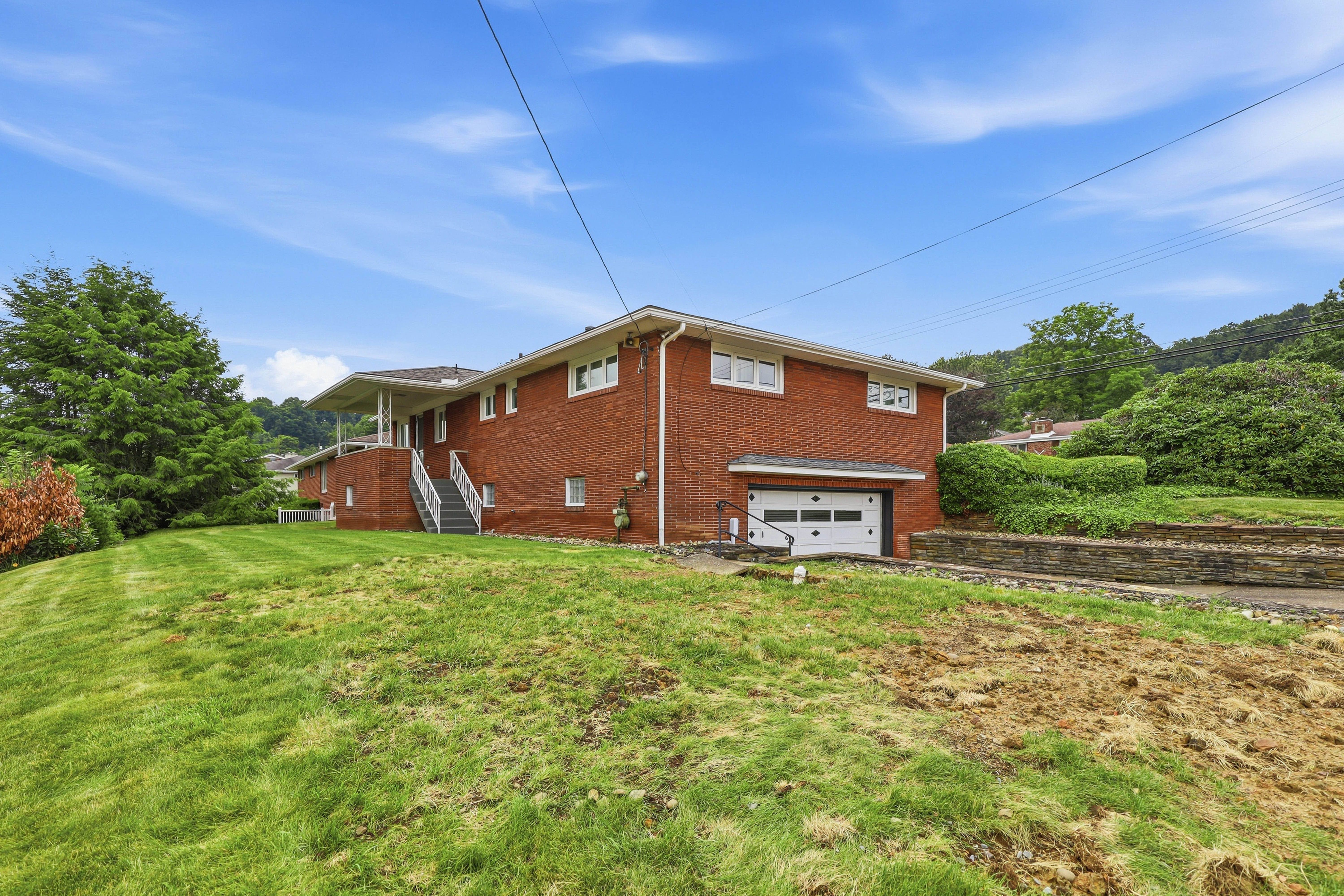  2219 Fawcett Avenue, White Oak, PA 15131 - 物件實景