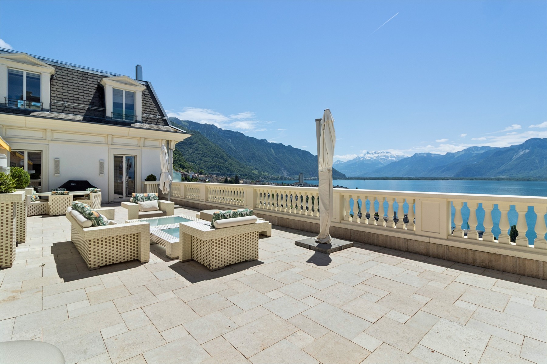  One-of-a-Kind - Luxury Penthouse with Panoramic Views in Montreux - 物件實景