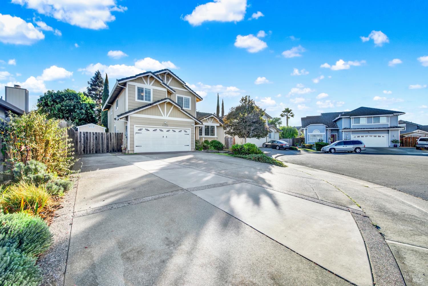 Fairfield, California, 94533, United States, 4 Bedrooms Bedrooms, ,3 BathroomsBathrooms,Residential,For Sale,1988376