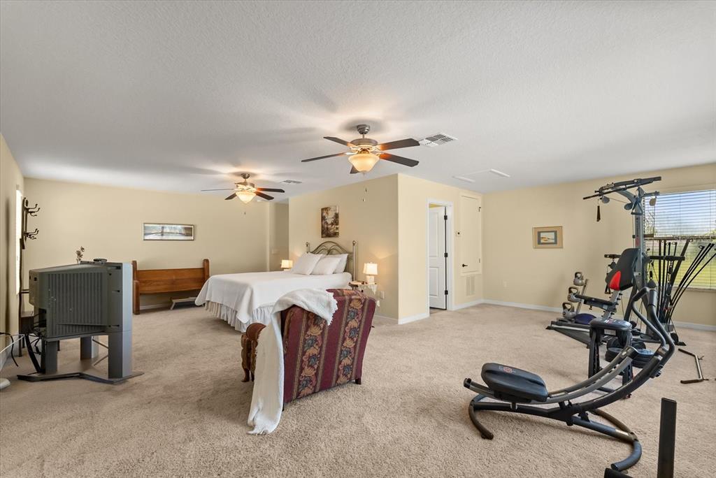 Sorrento, Florida, 32776, United States, 4 Bedrooms Bedrooms, ,4 BathroomsBathrooms,Residential,For Sale,1890904