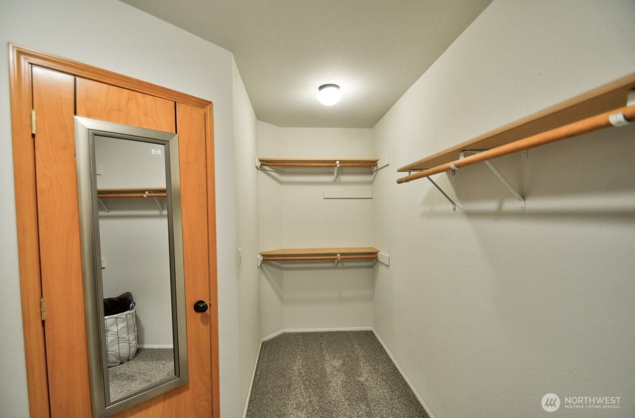 Lacey, Washington, 98513, United States, 4 Bedrooms Bedrooms, ,3 BathroomsBathrooms,Residential,For Sale,1932145