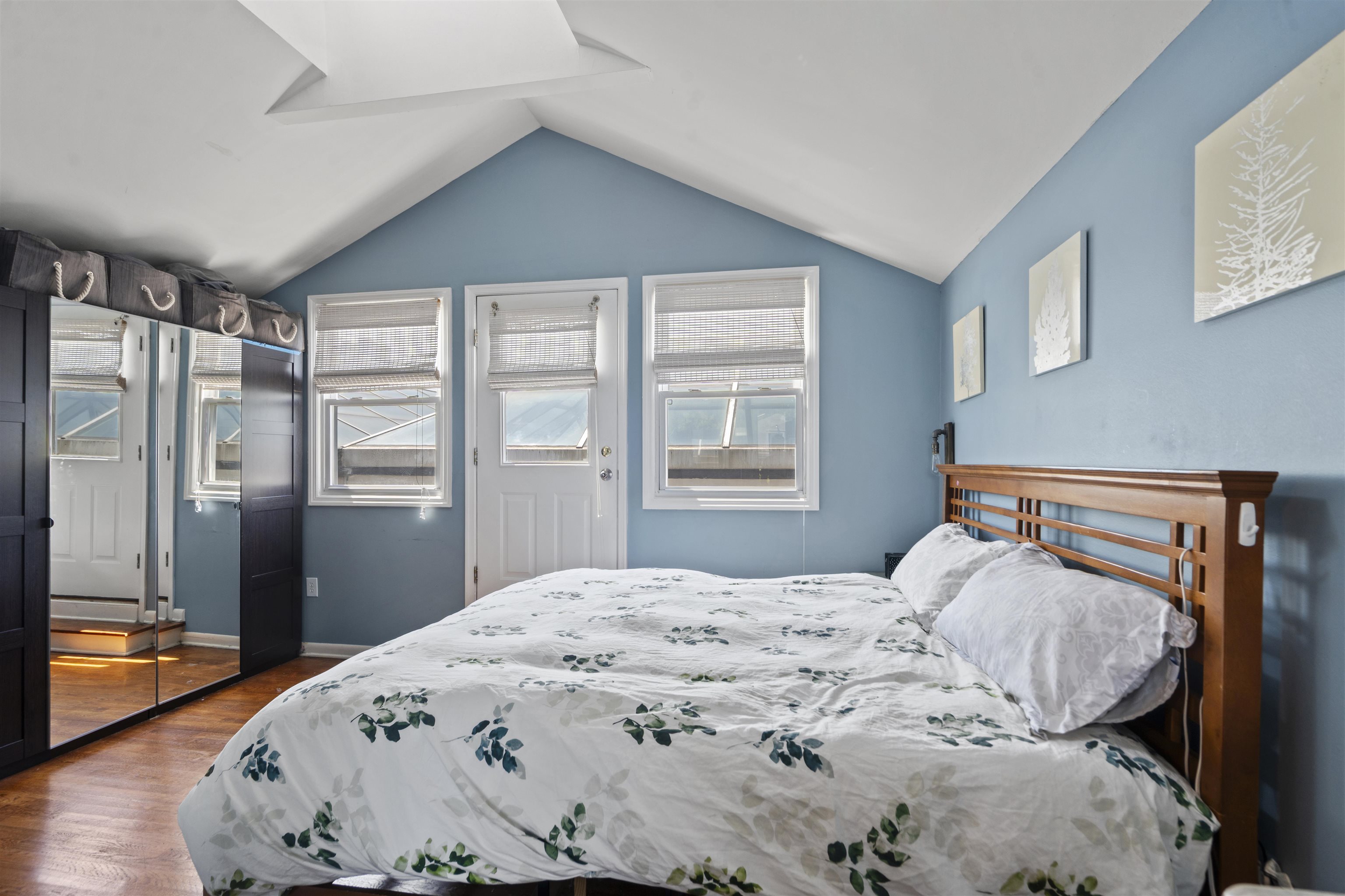 Jersey City, New Jersey, 07302, United States, 2 Bedrooms Bedrooms, ,2 BathroomsBathrooms,Residential,For Sale,1927516