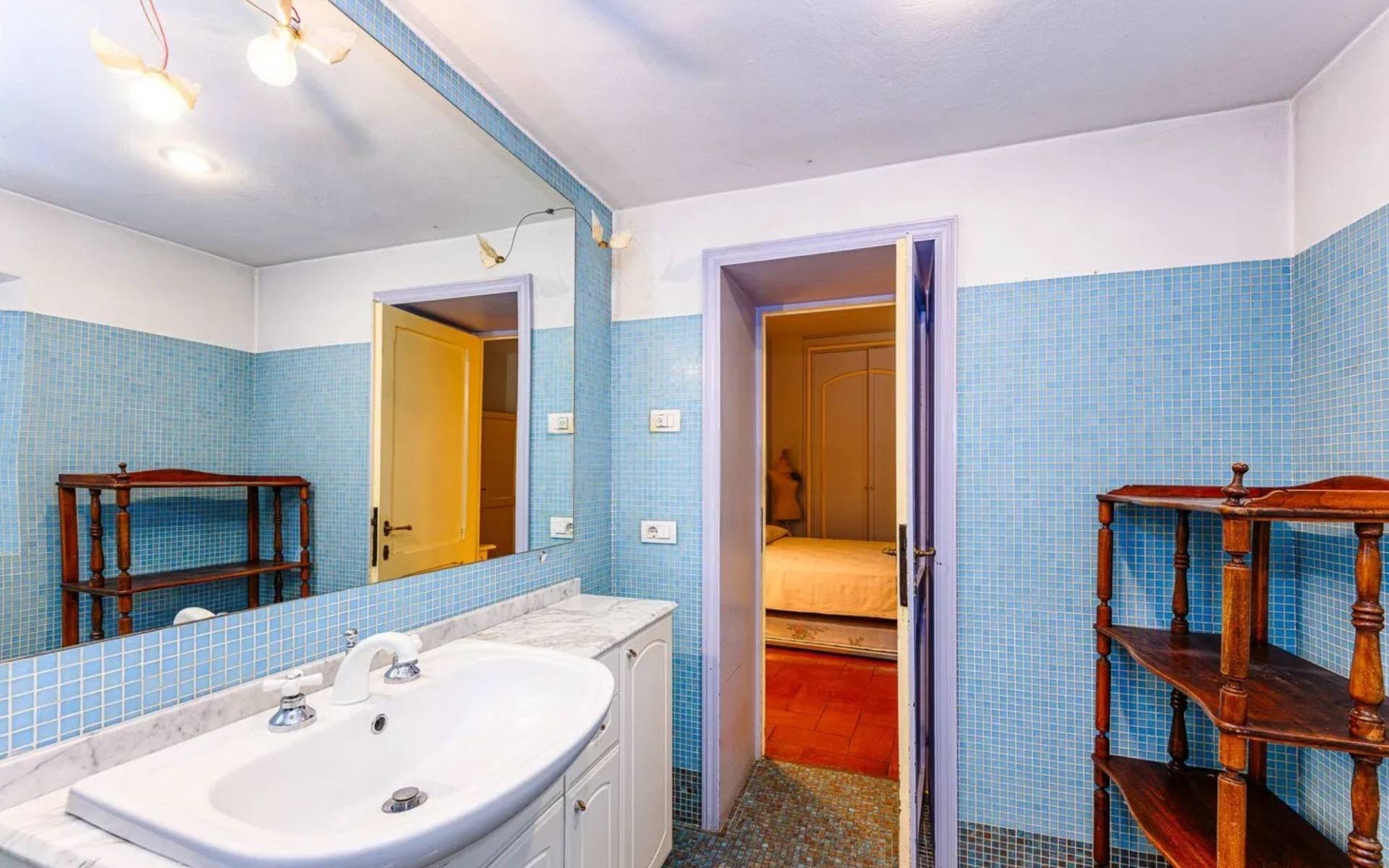 Prato, Prato, 50047, IT, 8 Bedrooms Bedrooms, ,6 BathroomsBathrooms,Residential,For Sale,1991549