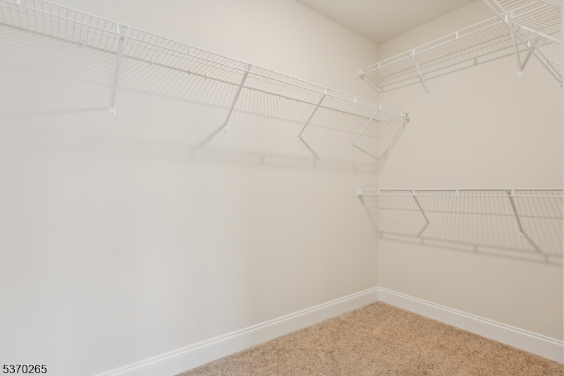 Warren Twp., New Jersey, 07059, United States, 4 Bedrooms Bedrooms, ,4 BathroomsBathrooms,Residential,For Sale,1940451