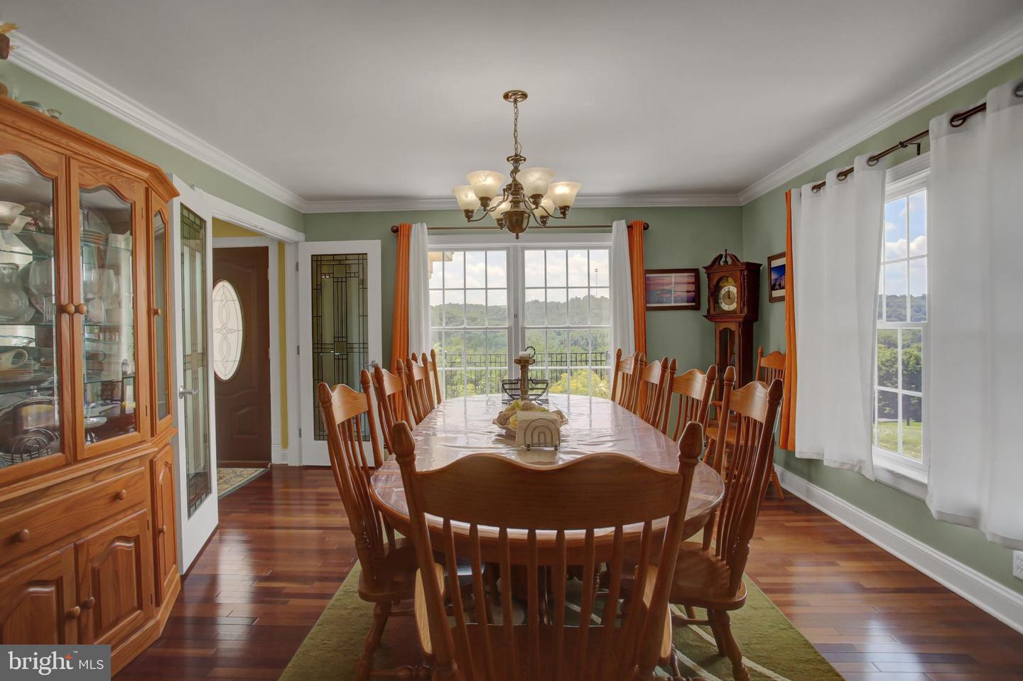 Big Pool, Maryland, 21711, United States, 5 Bedrooms Bedrooms, ,4 BathroomsBathrooms,Residential,For Sale,1897017
