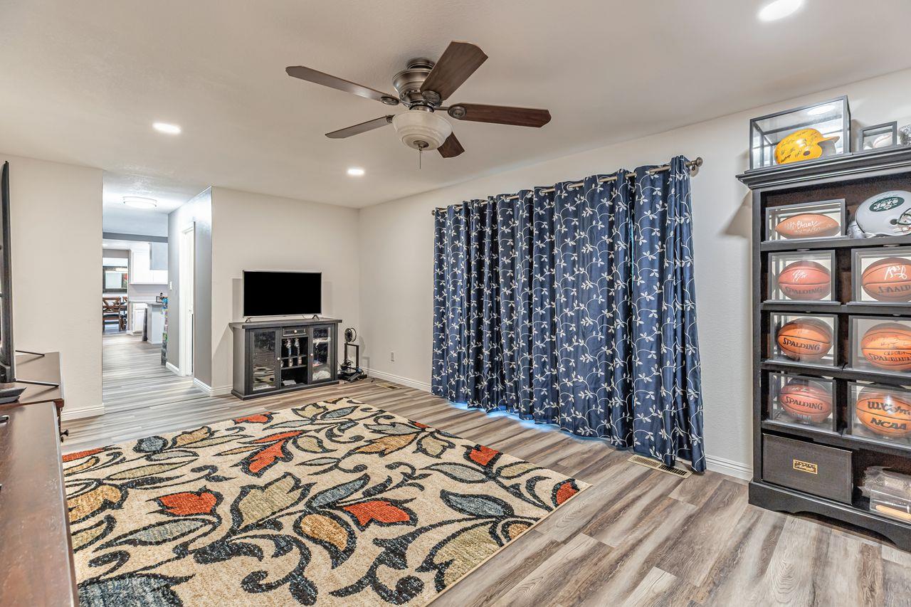 Fair Oaks, California, 95628, United States, 4 Bedrooms Bedrooms, ,3 BathroomsBathrooms,Residential,For Sale,1992931