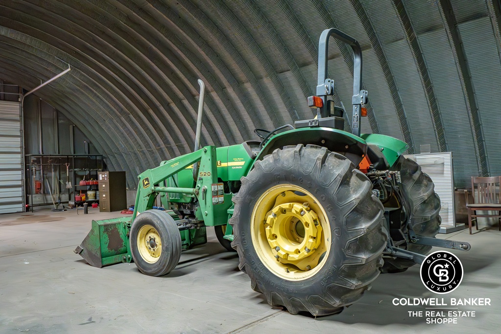 Garden City, Kansas, 67846, United States, 4 Bedrooms Bedrooms, ,Residential,For Sale,2003039