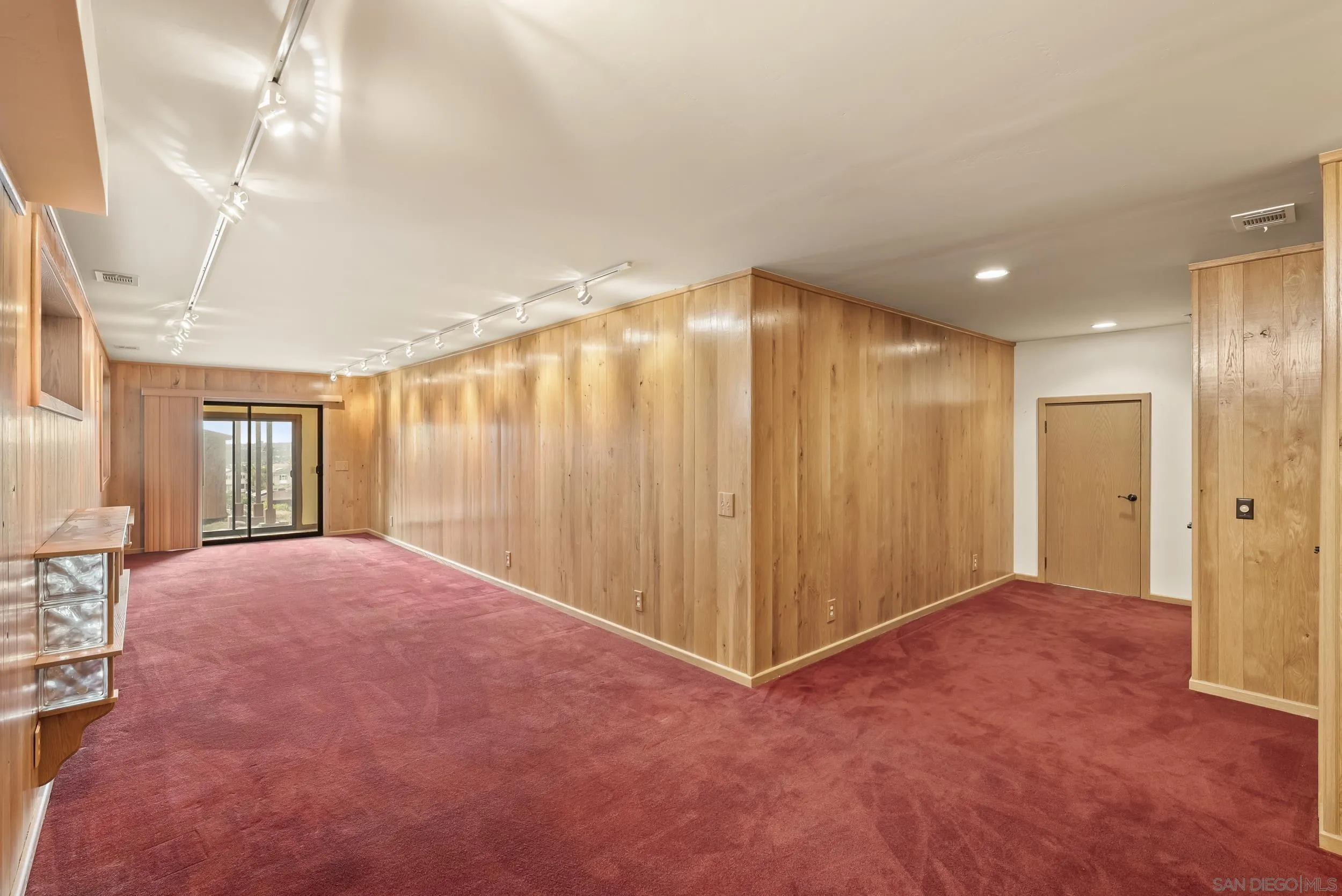 San Diego, California, 92117, United States, 3 Bedrooms Bedrooms, ,3 BathroomsBathrooms,Residential,For Sale,1966862