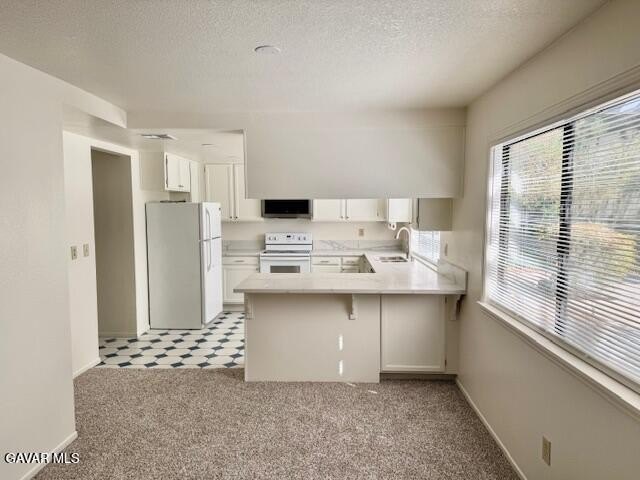 Lancaster, California, 93536, United States, 4 Bedrooms Bedrooms, ,3 BathroomsBathrooms,Residential,For Sale,1974570